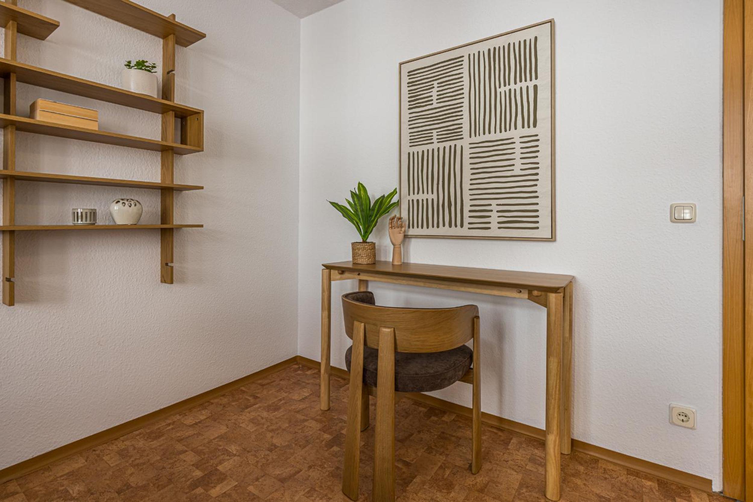 One-Bedroom Apartment photo 1