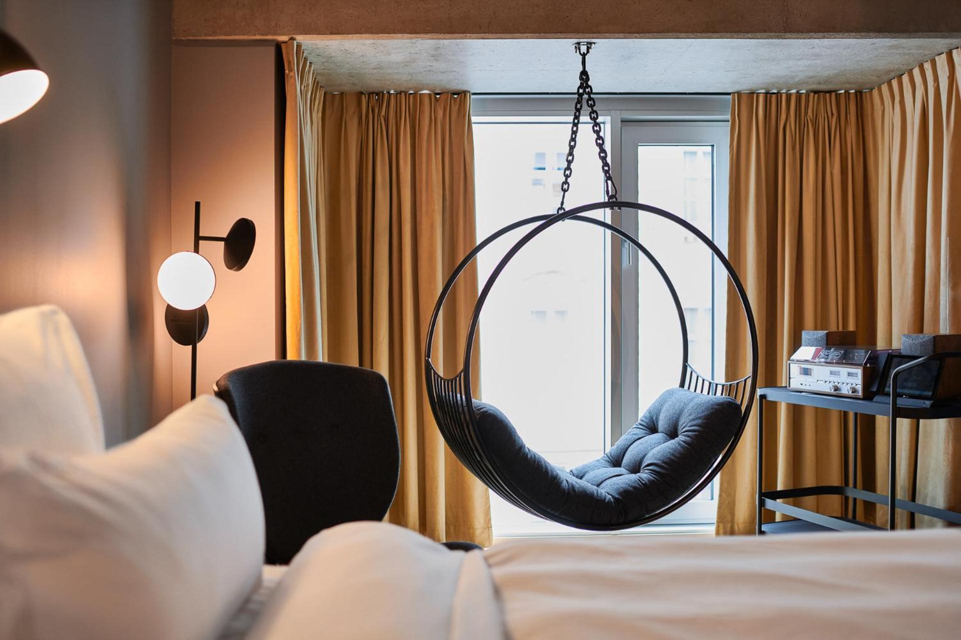 In-Tune Hanging Chair Room photo 3