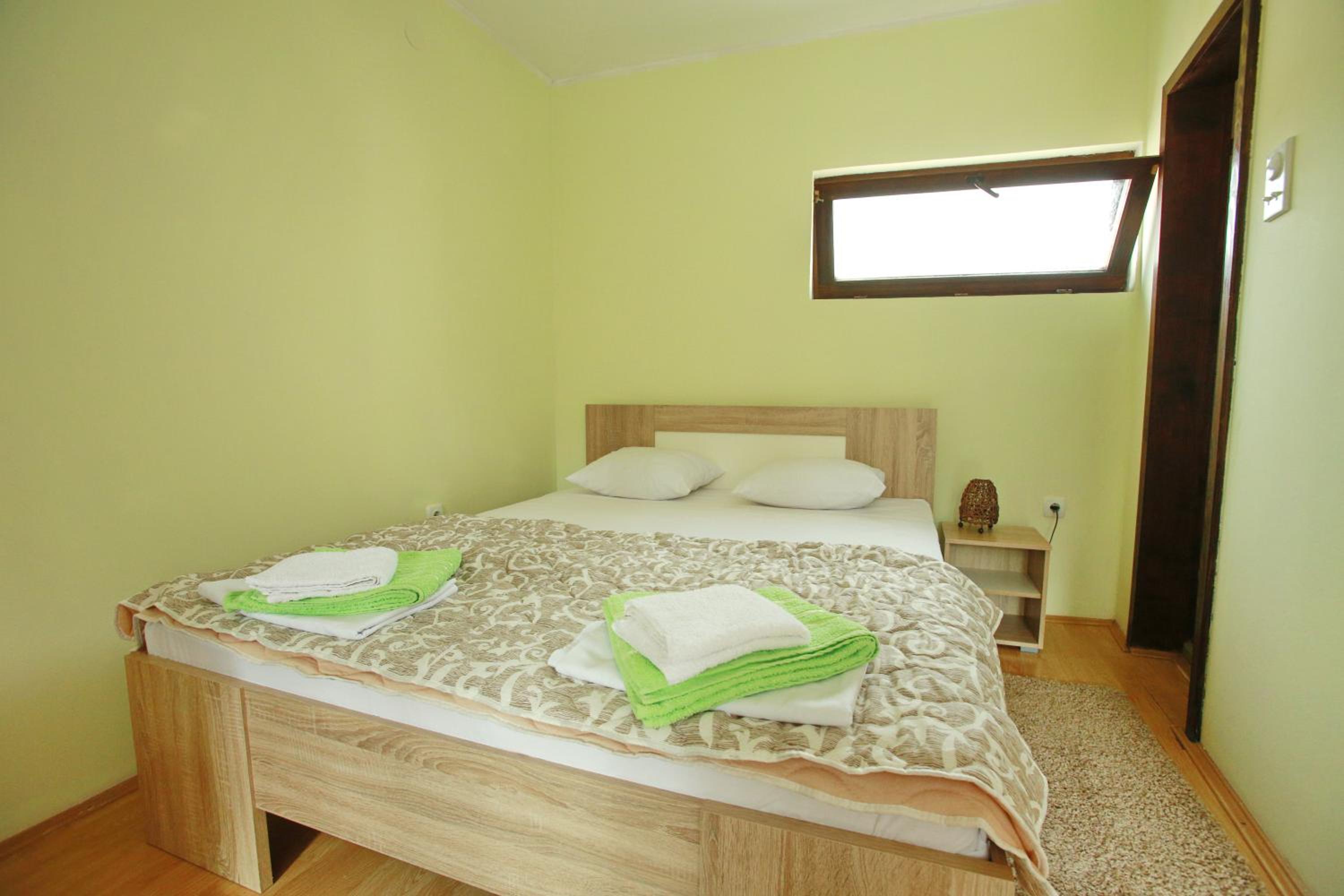 Studio Apartment photo 1