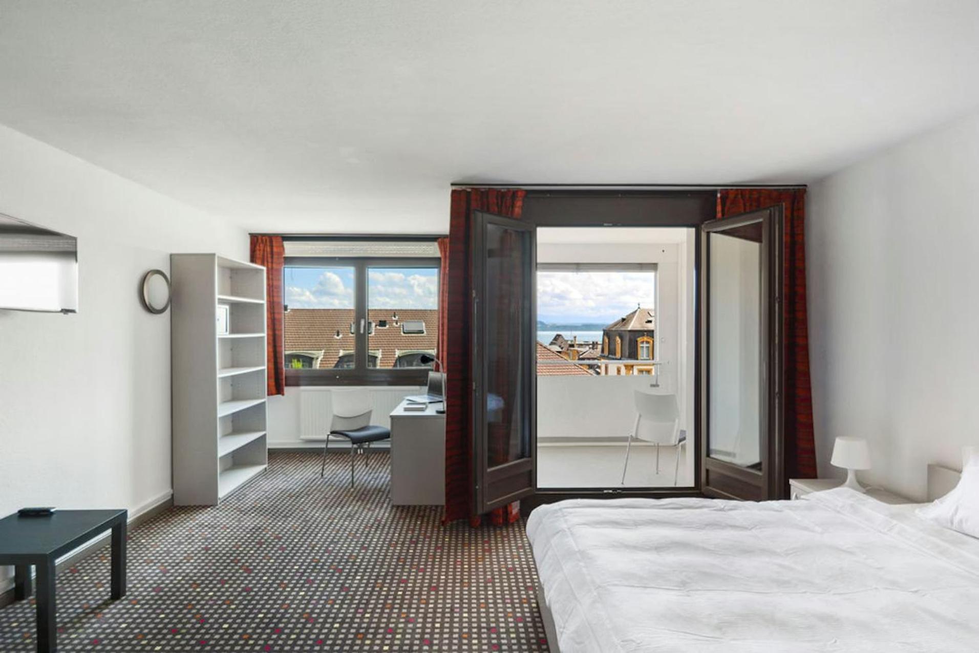 Standard Double or Twin Room photo 3