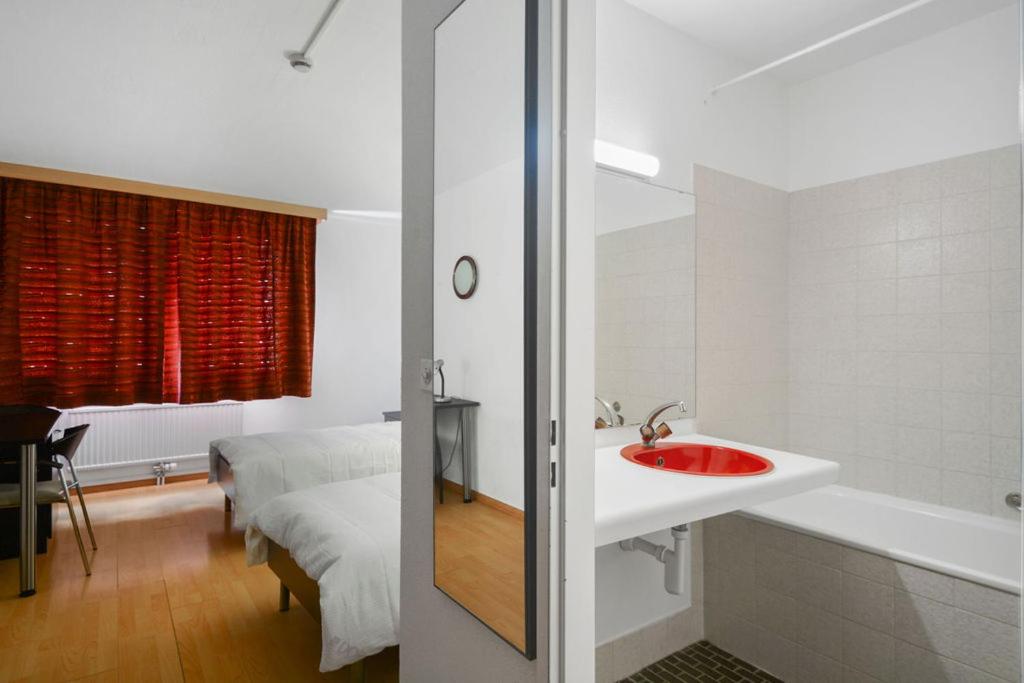 Economy Single Room