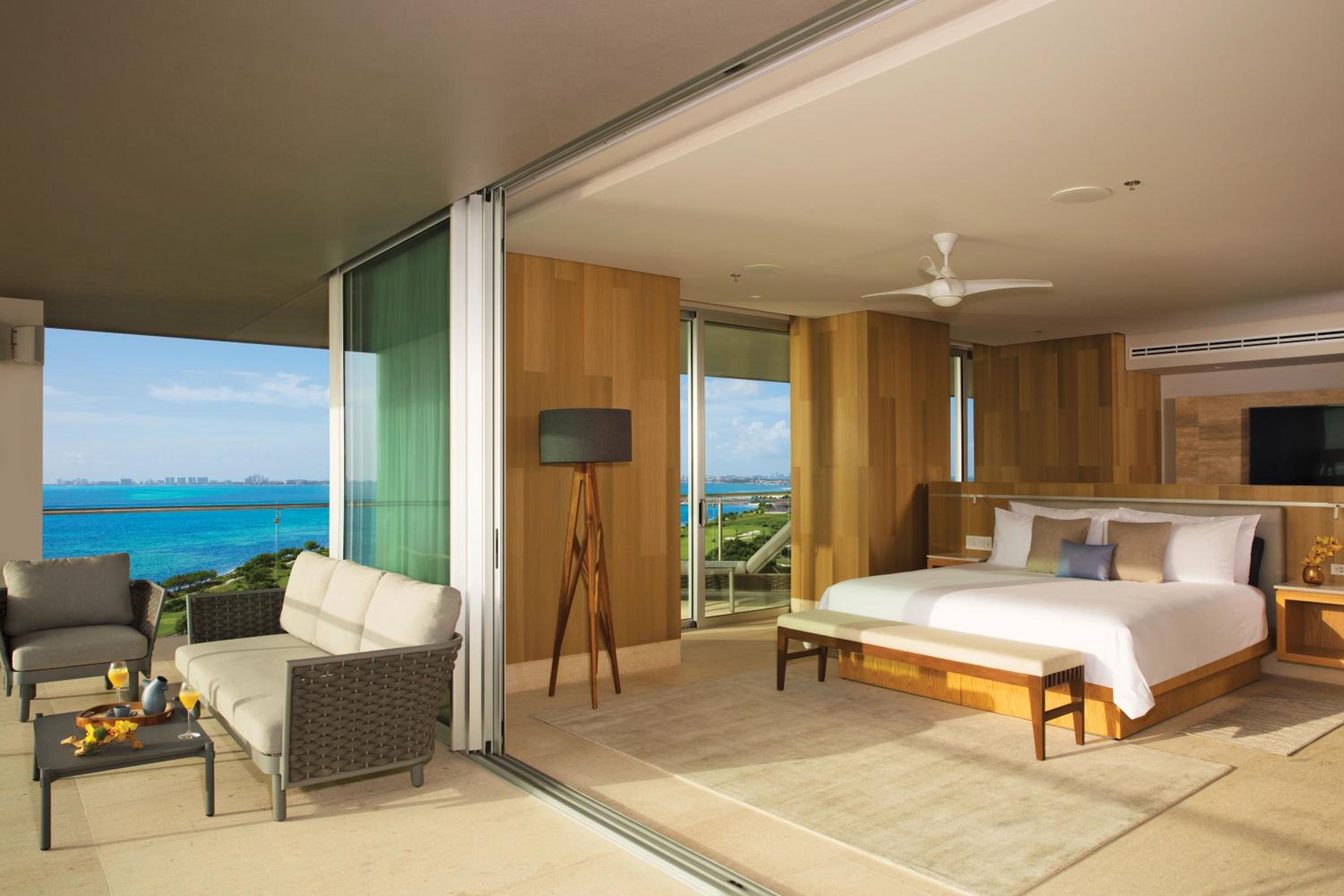 Preferred Club Master Suite Ocean Front