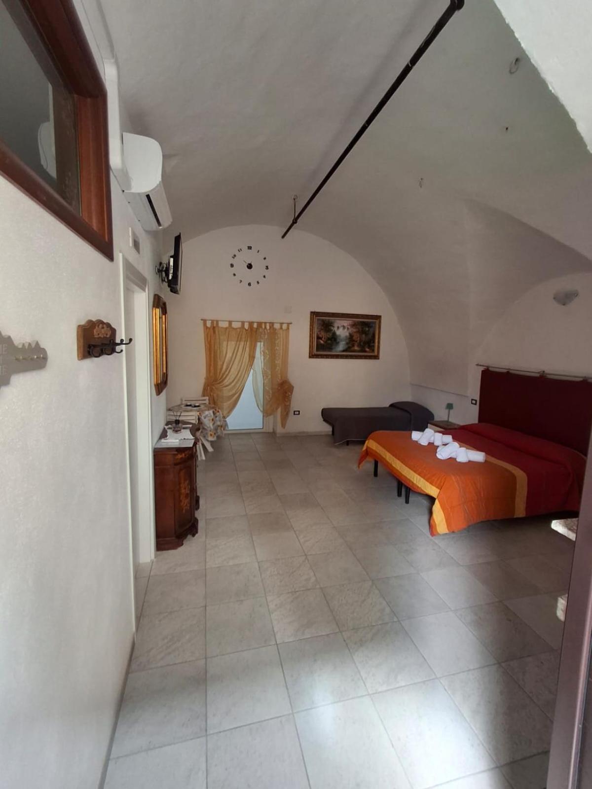 One-Bedroom House photo 2