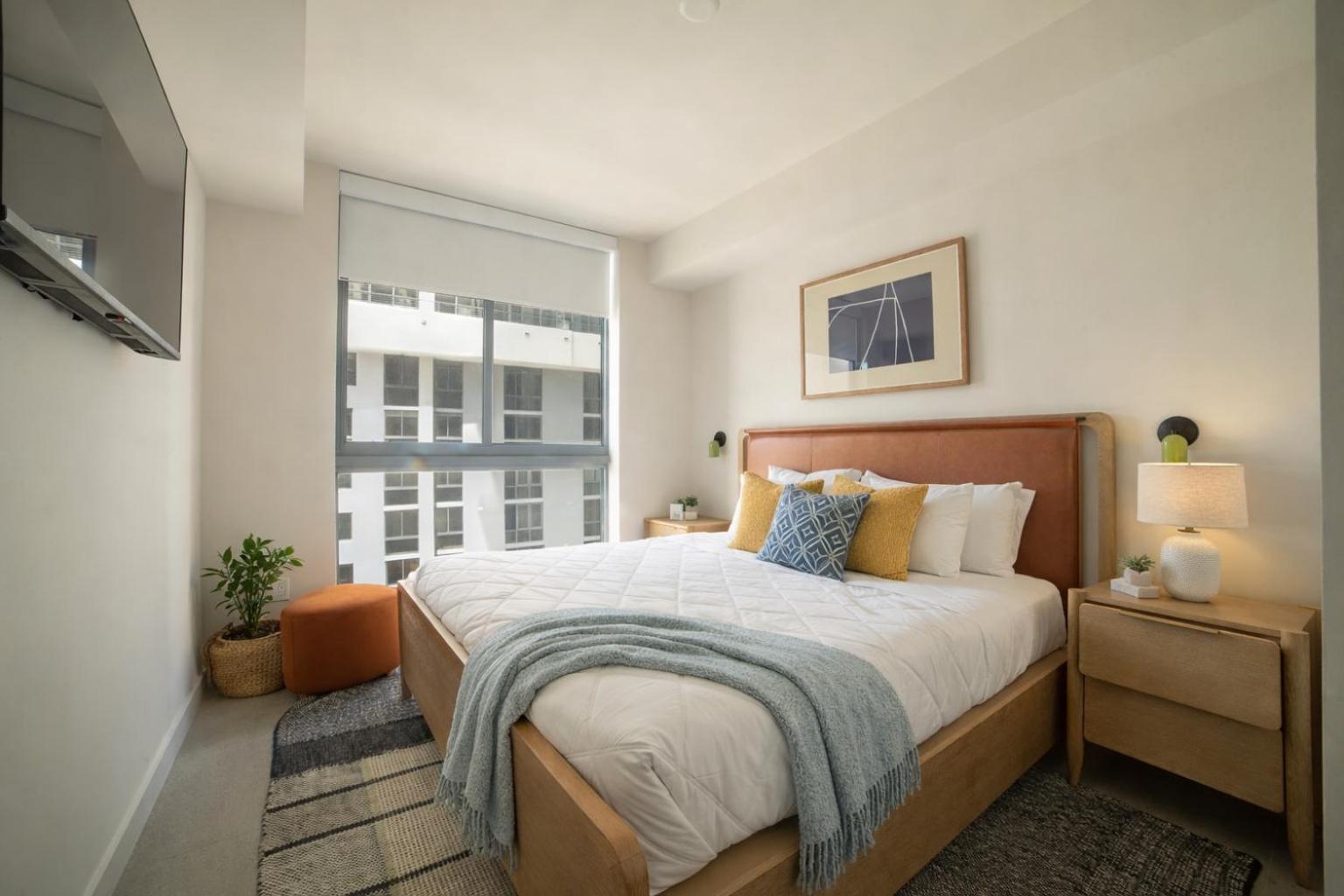Two-Bedroom Apartment with City View photo 2