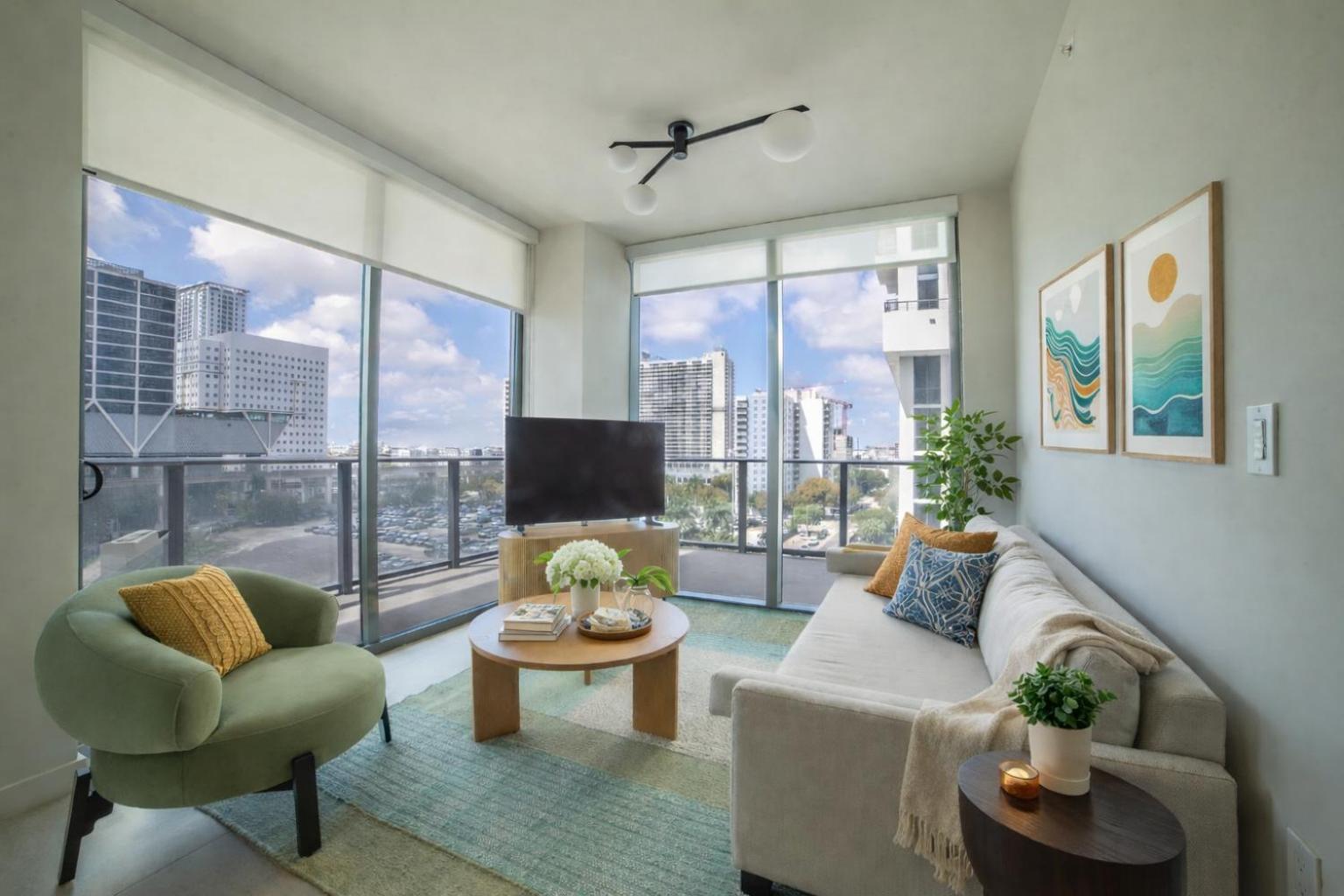Two-Bedroom Apartment with City View photo 3