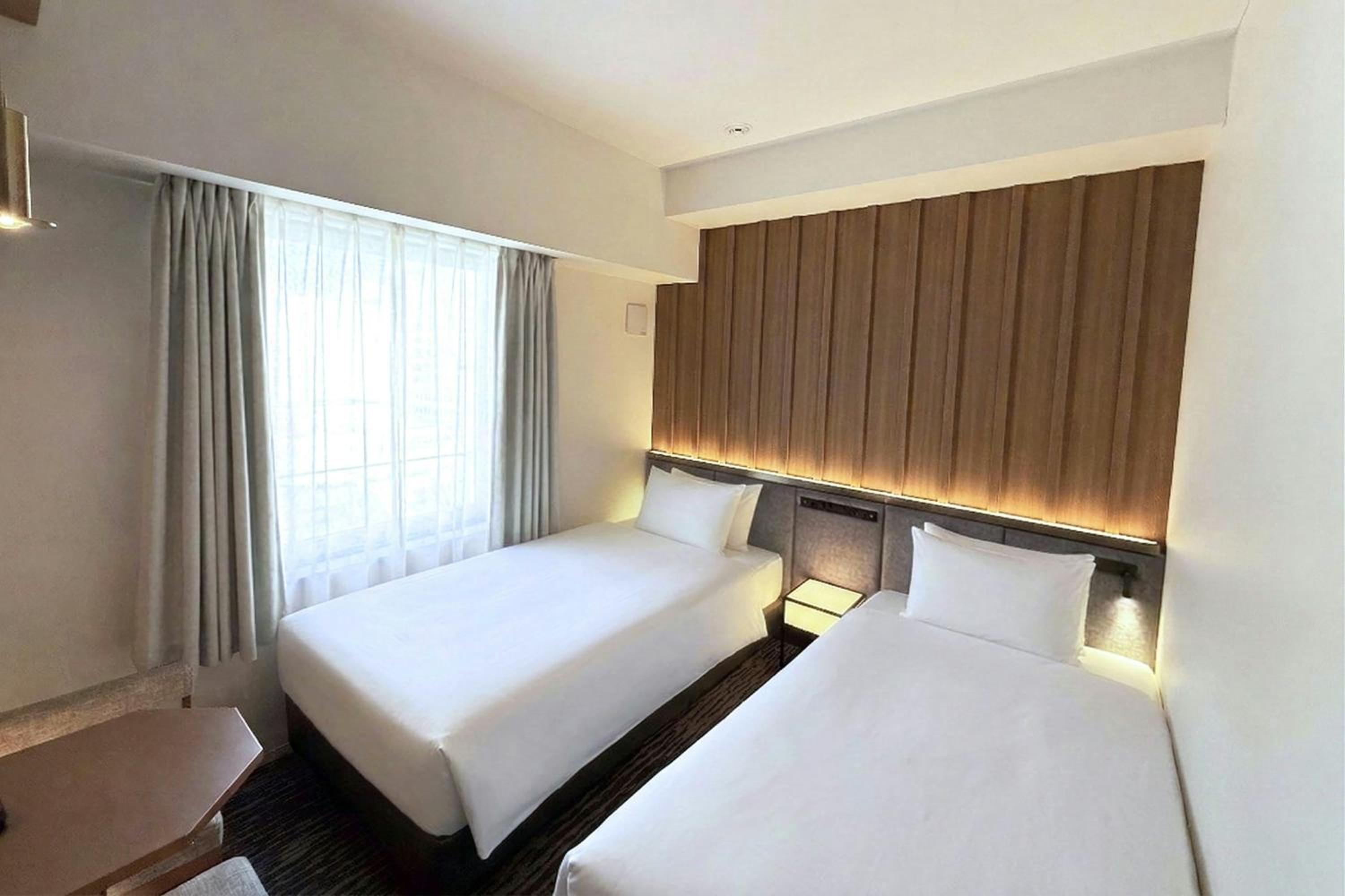 Twin Room with Two Twin Beds photo 2