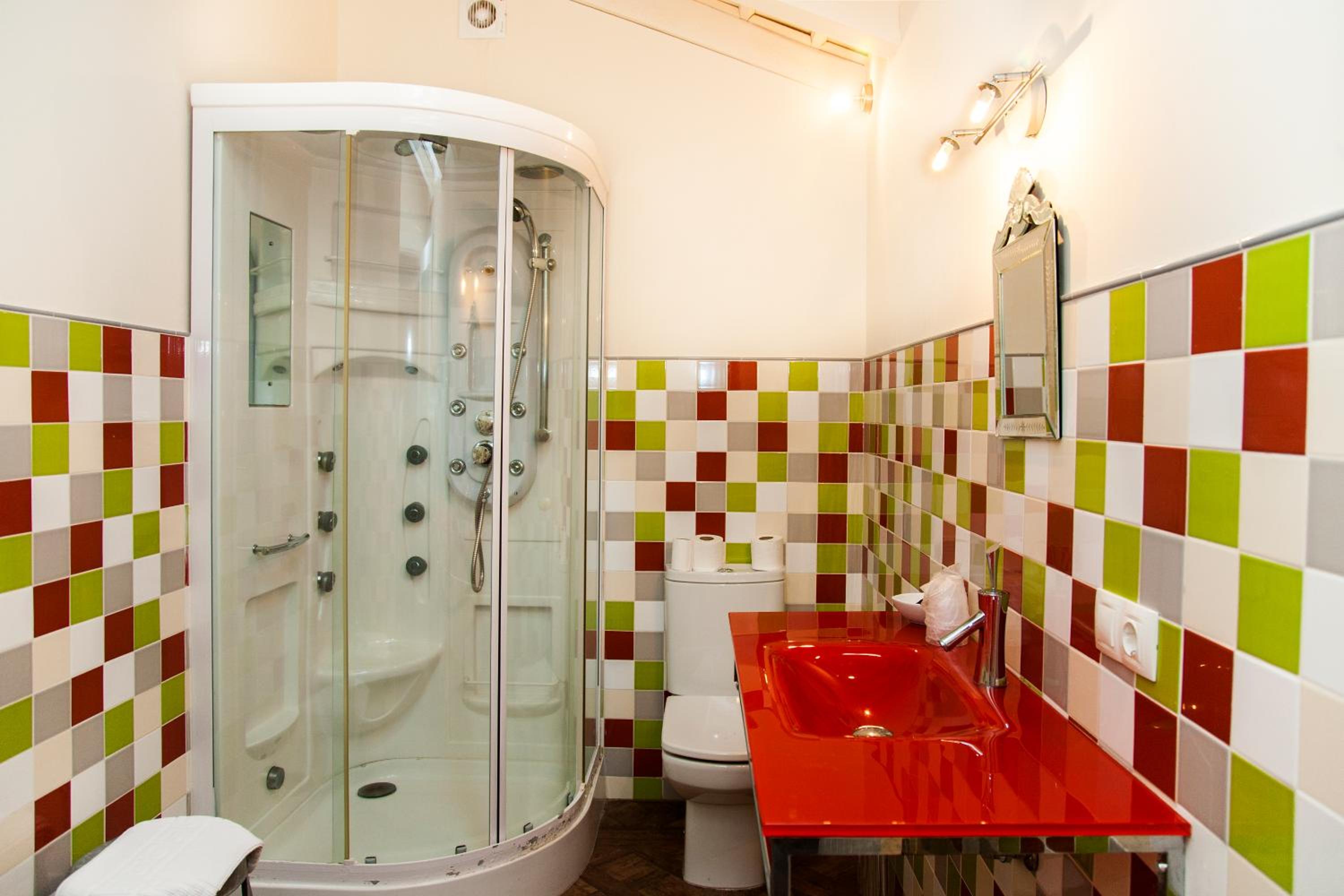 Double Room - Photo 18