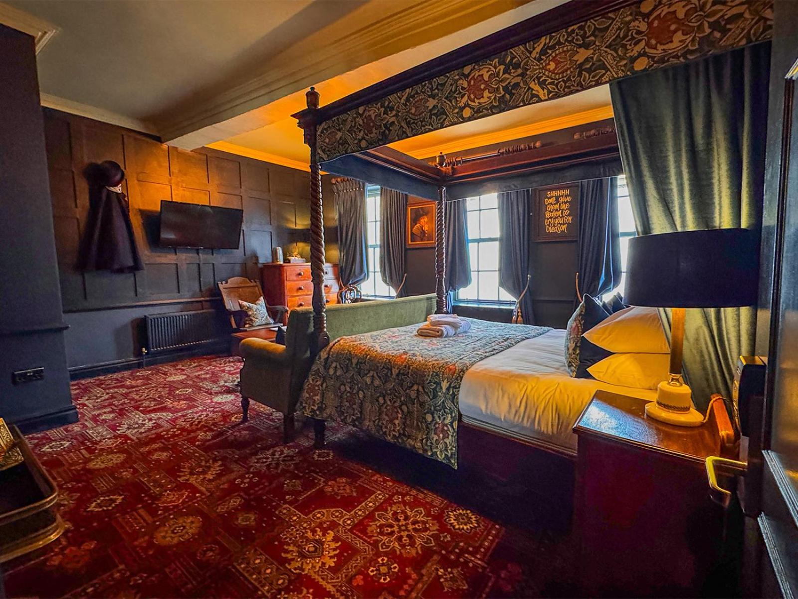 Four Poster Room with Minster View photo 2