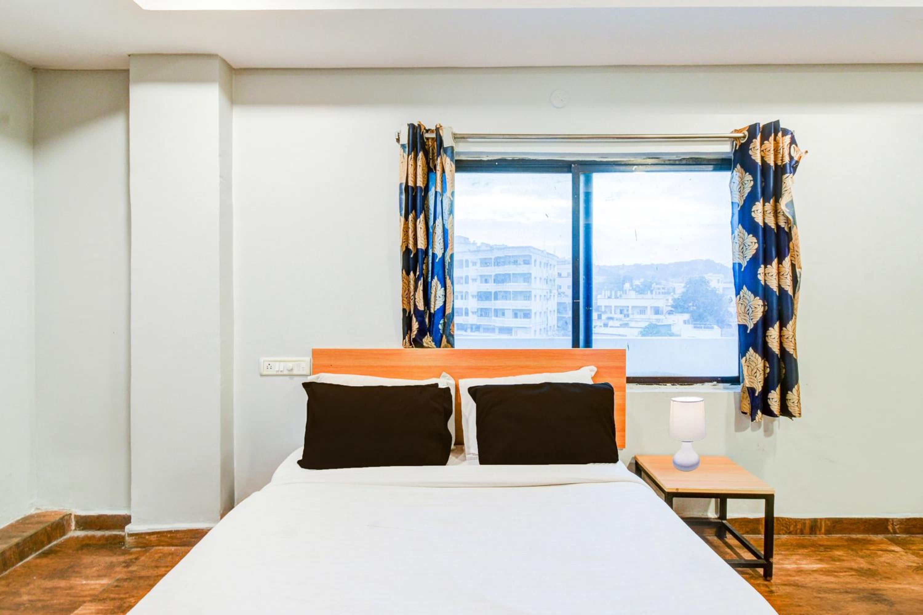 Deluxe Double Room photo 3
