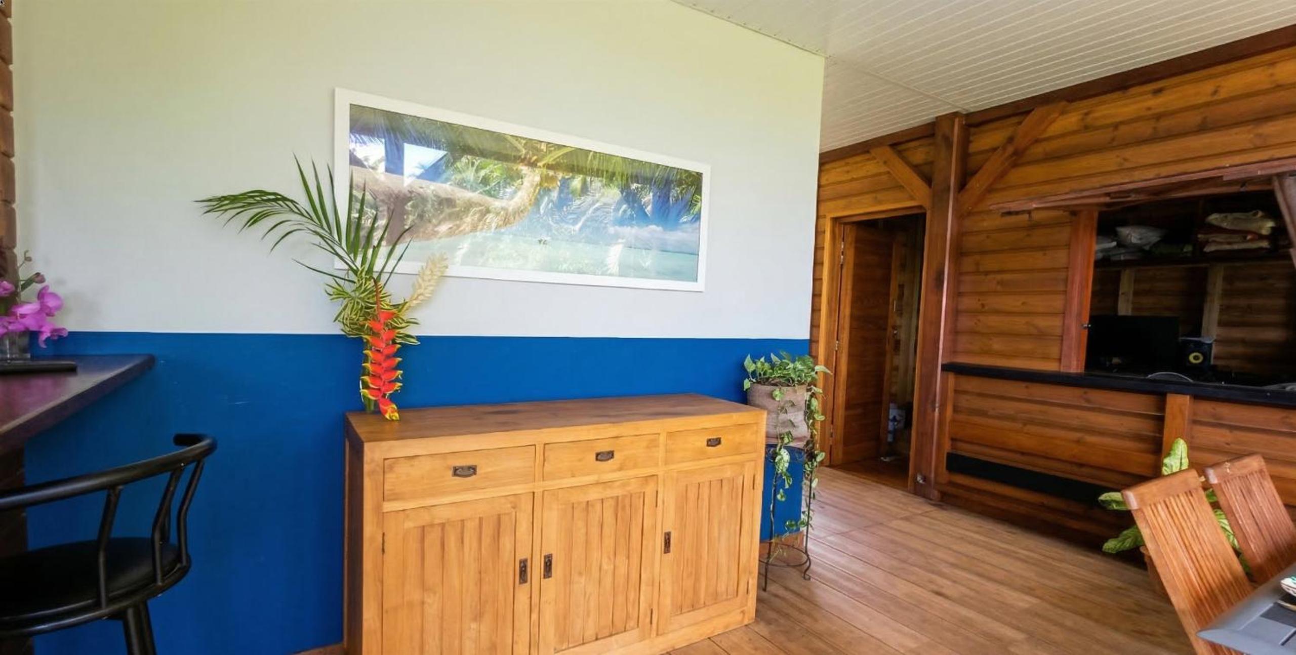Three-Bedroom House photo 2