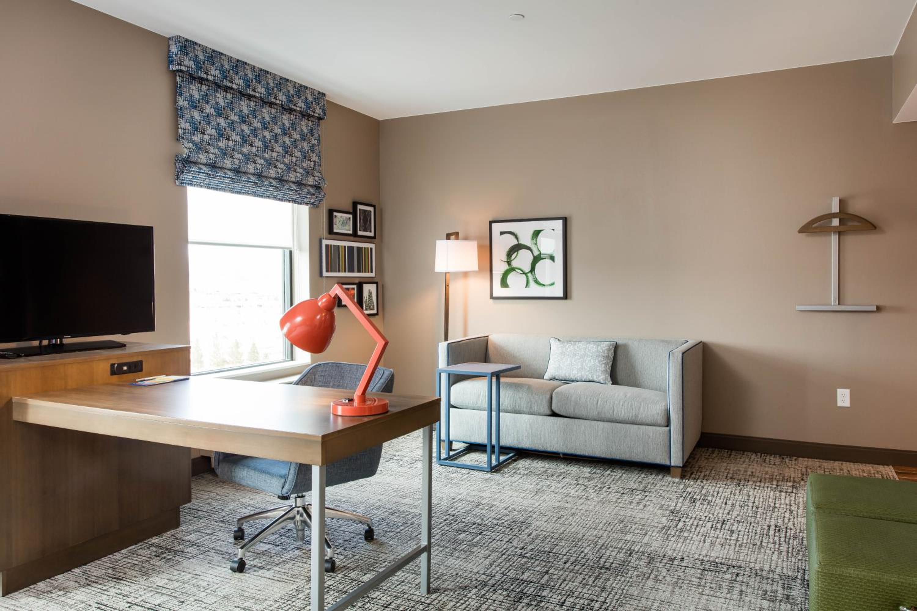 King Studio Suite