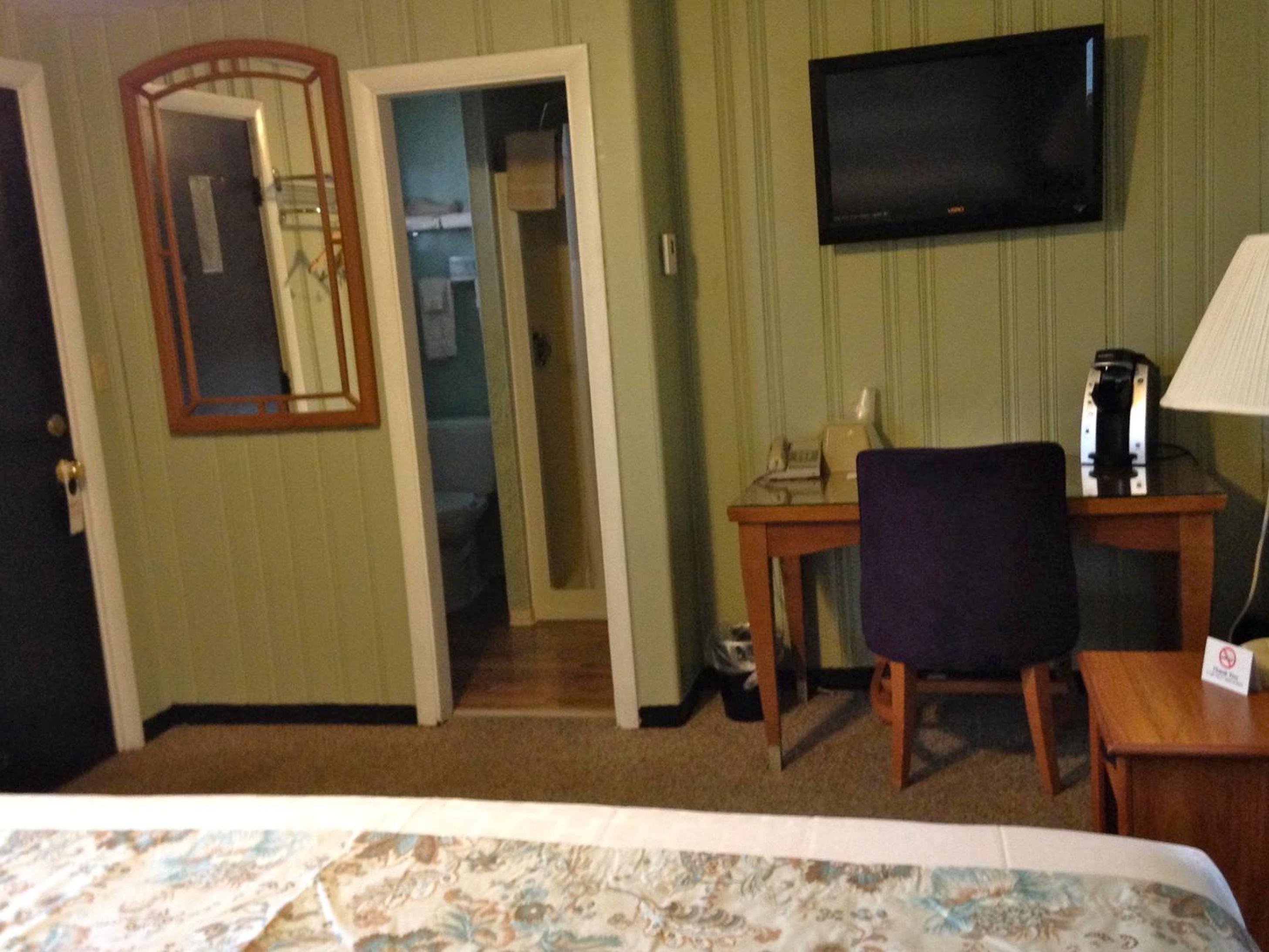King Room with Mountain View photo 2