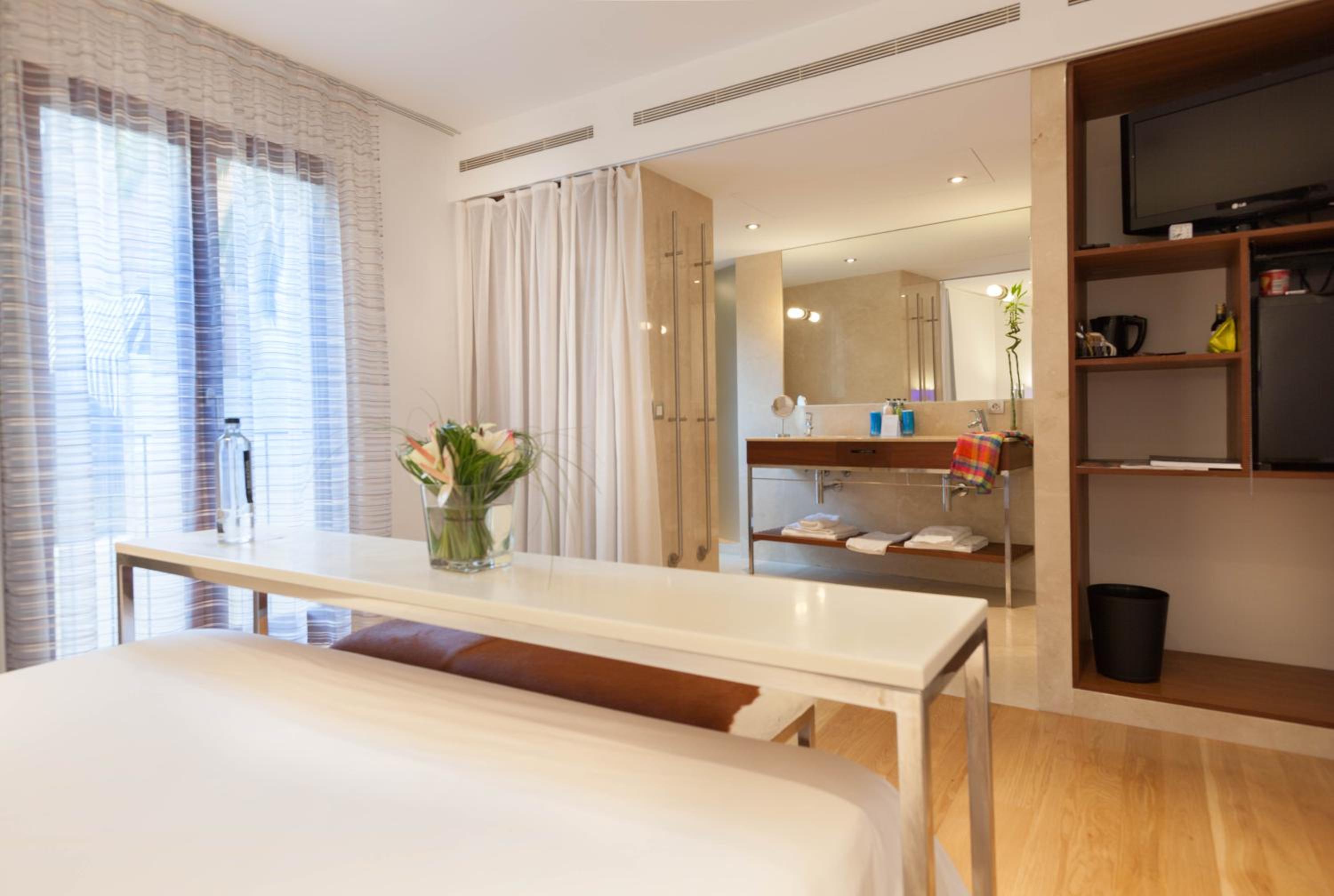 Deluxe Double Room photo 3