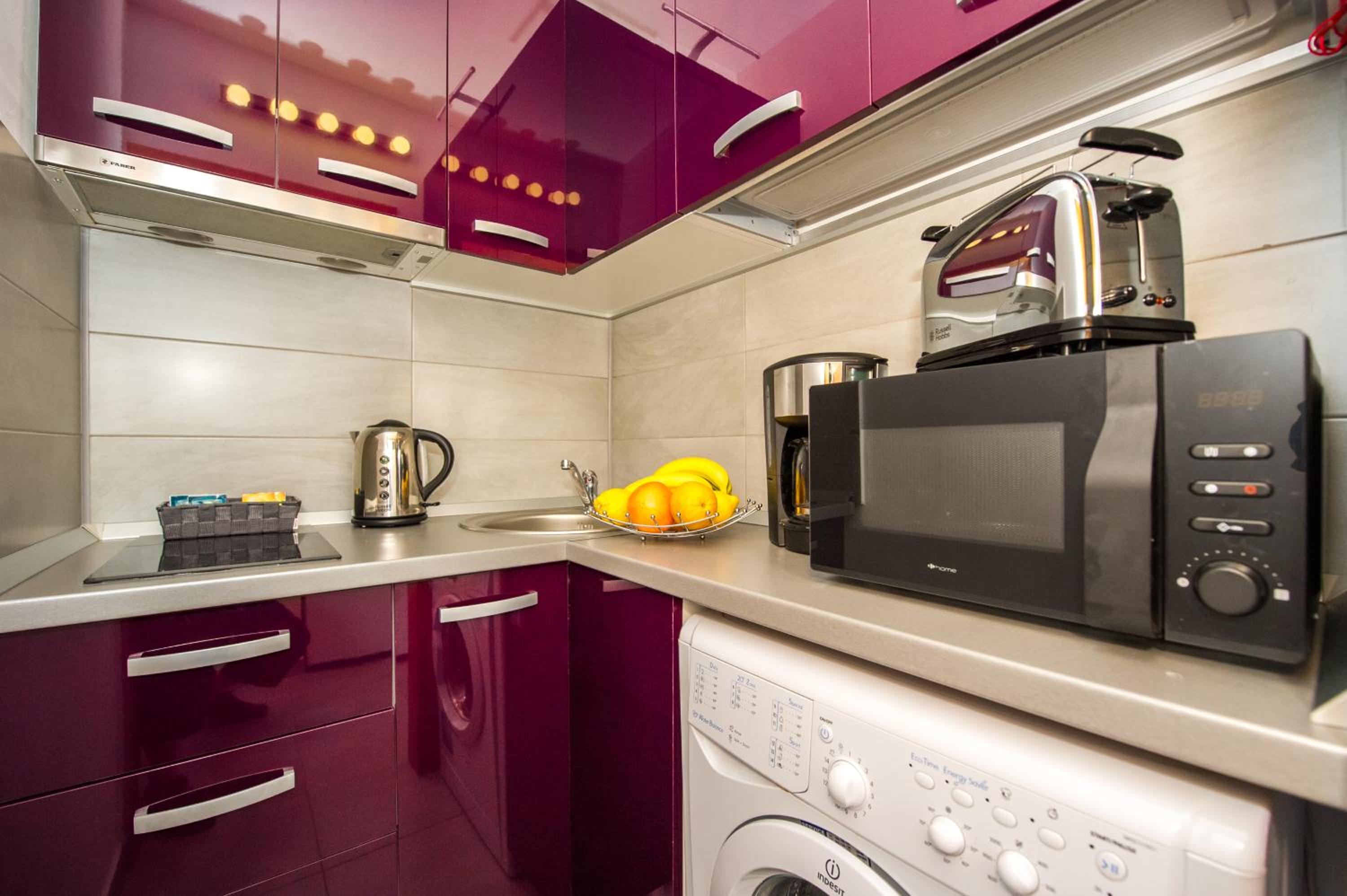 Studio Apartment - Photo 14