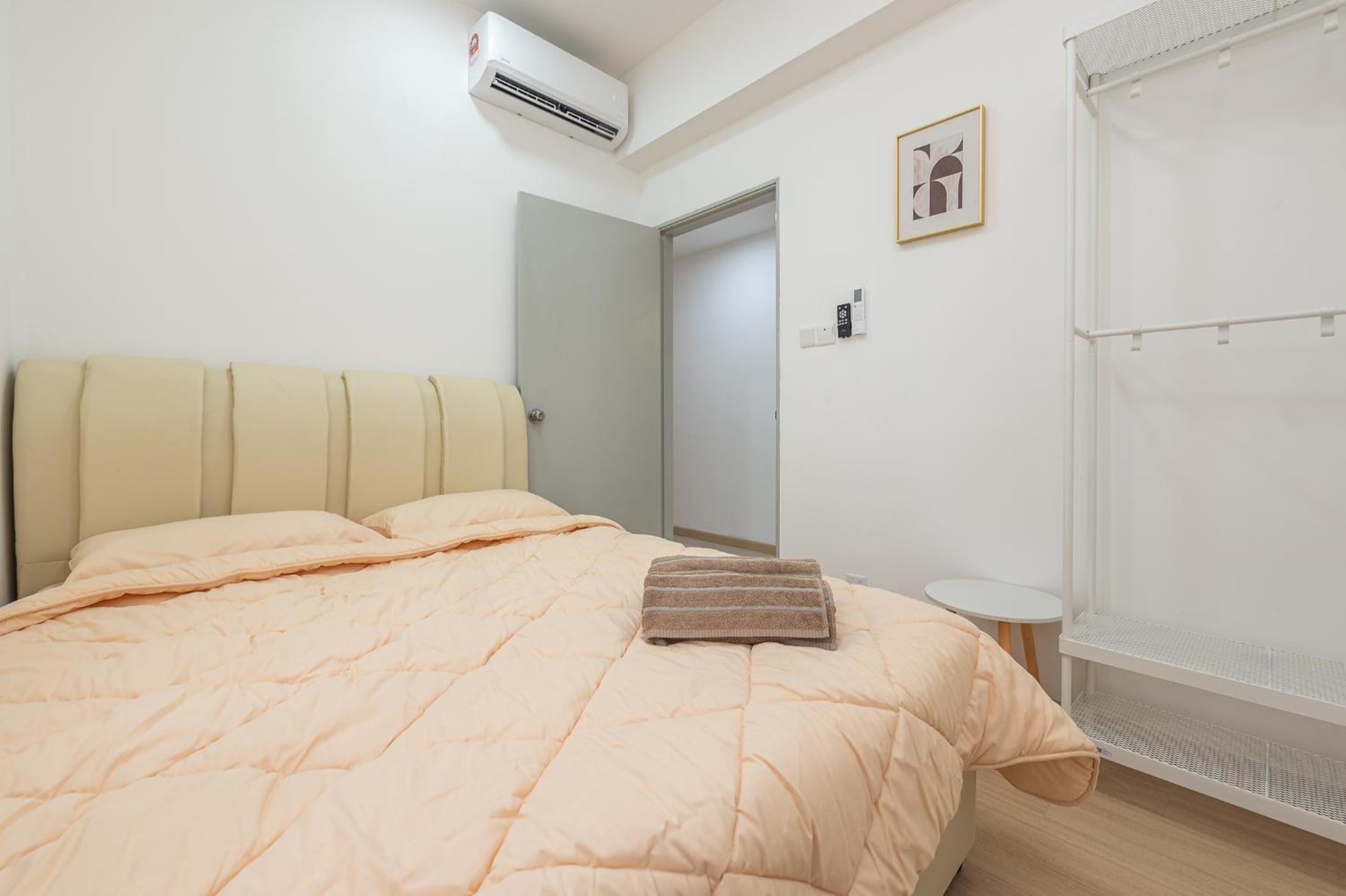 Four-Bedroom Standard Apartment photo 1