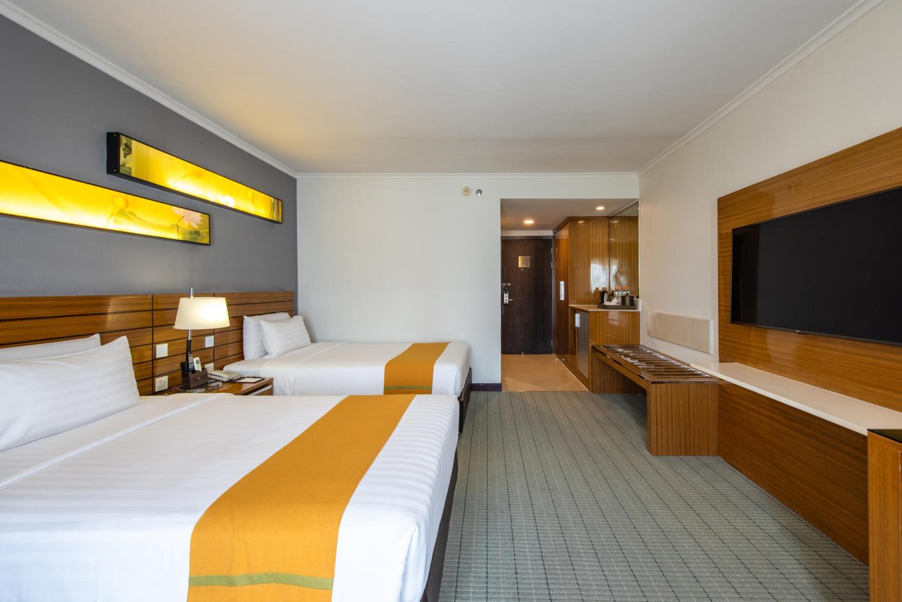 Deluxe Triple Room photo 3