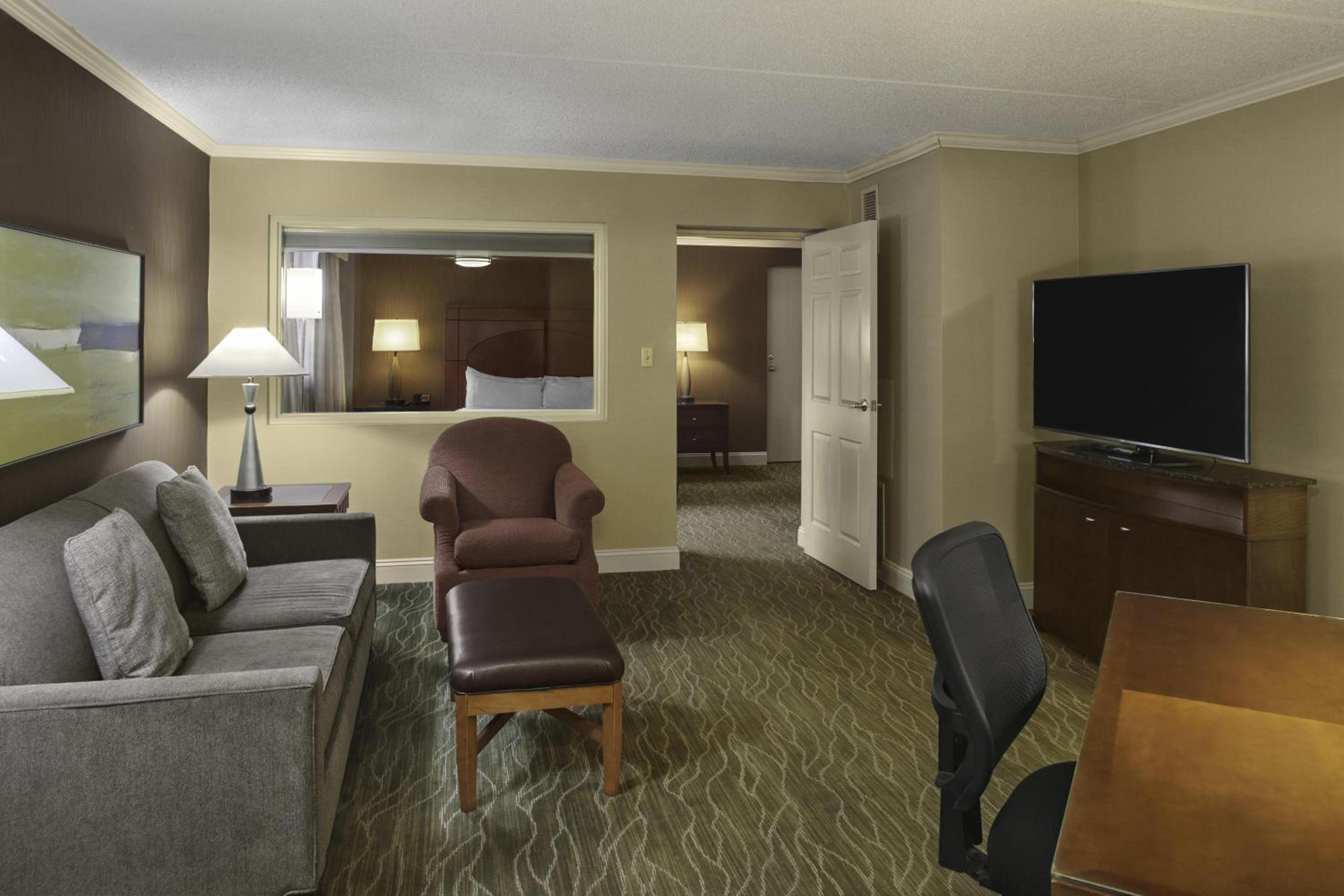 Two-Bedroom King Suite - Photo 2