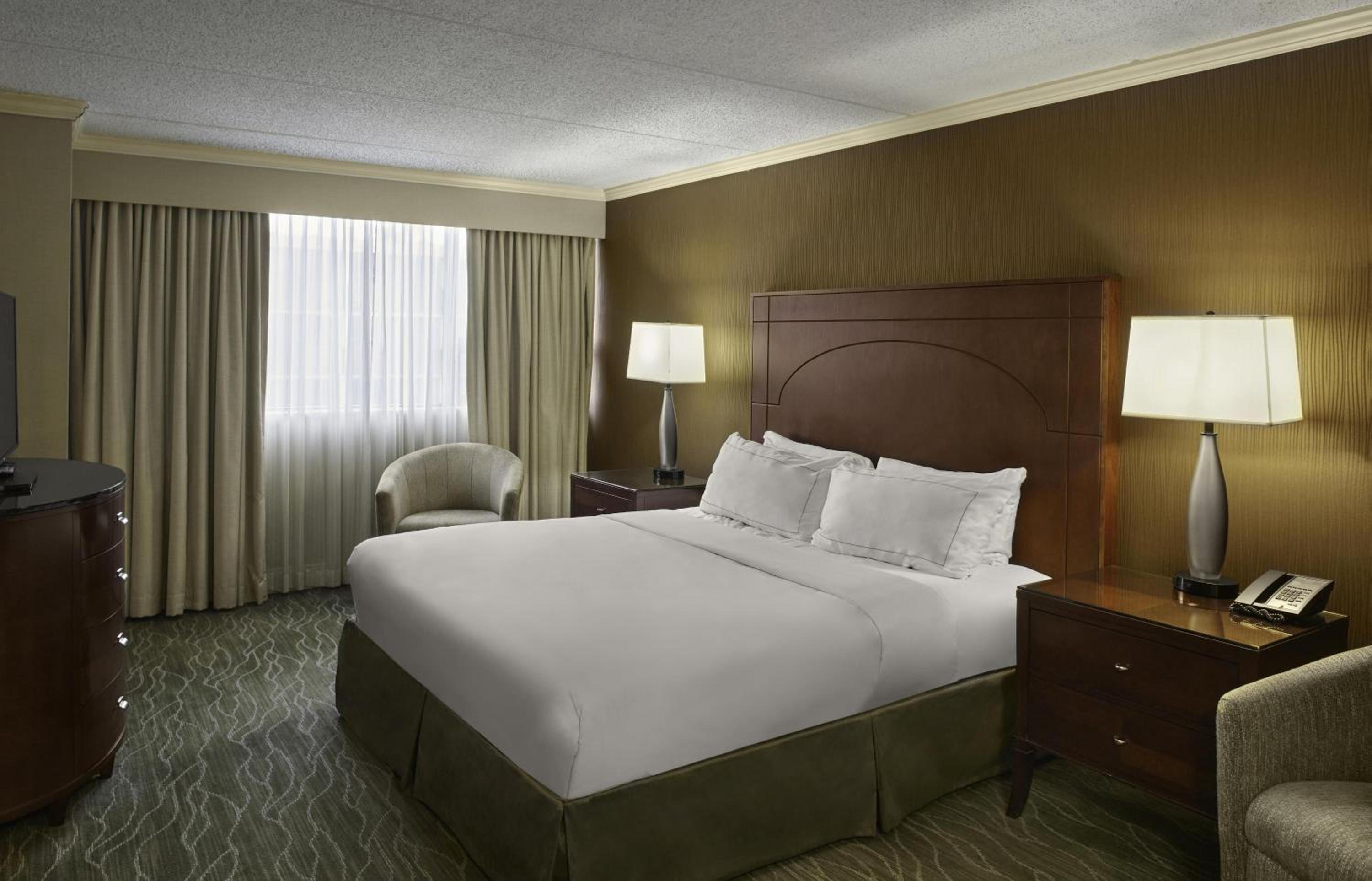 Two-Bedroom King Suite - Photo 6