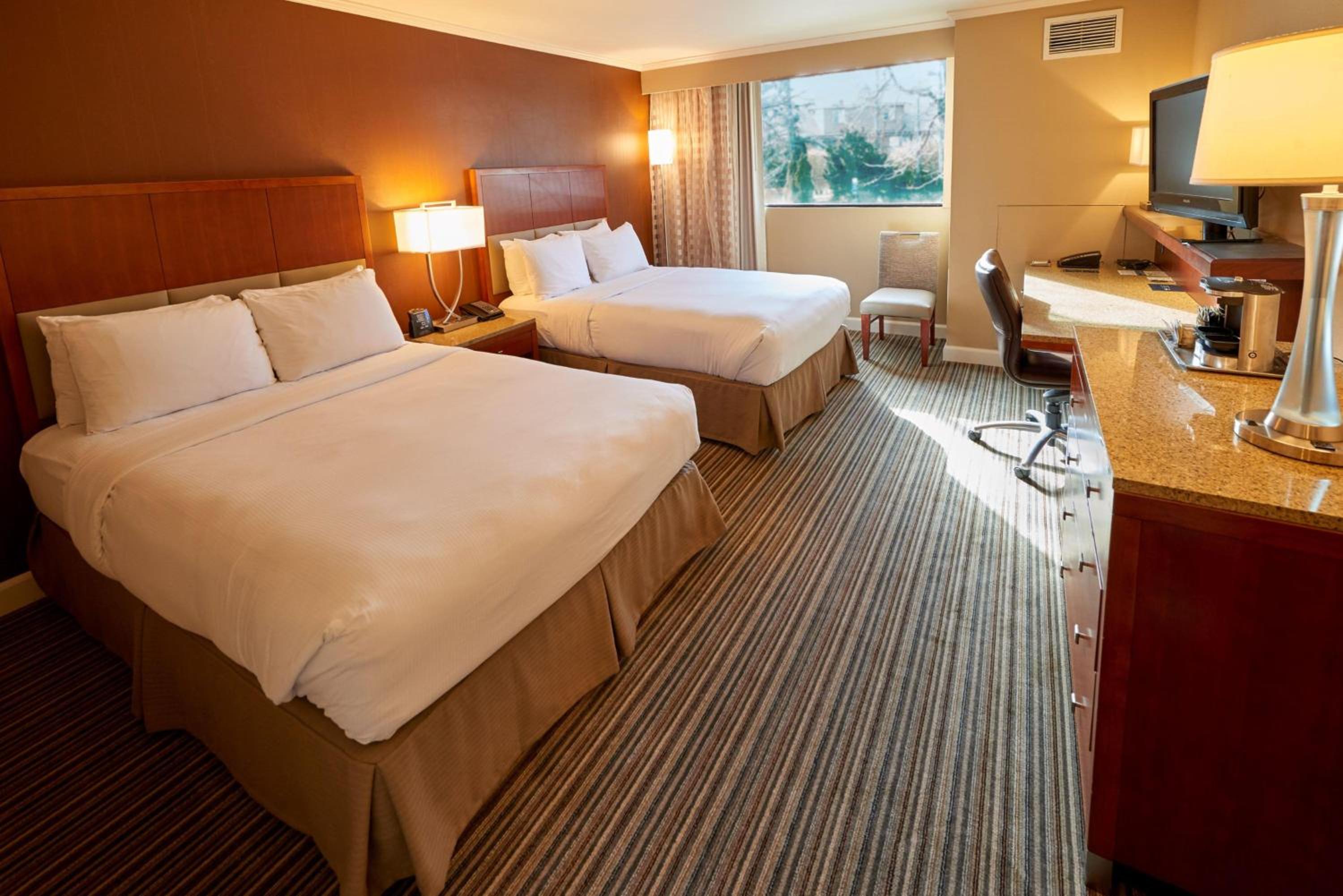 Double Room with Two Double Beds - Photo 4