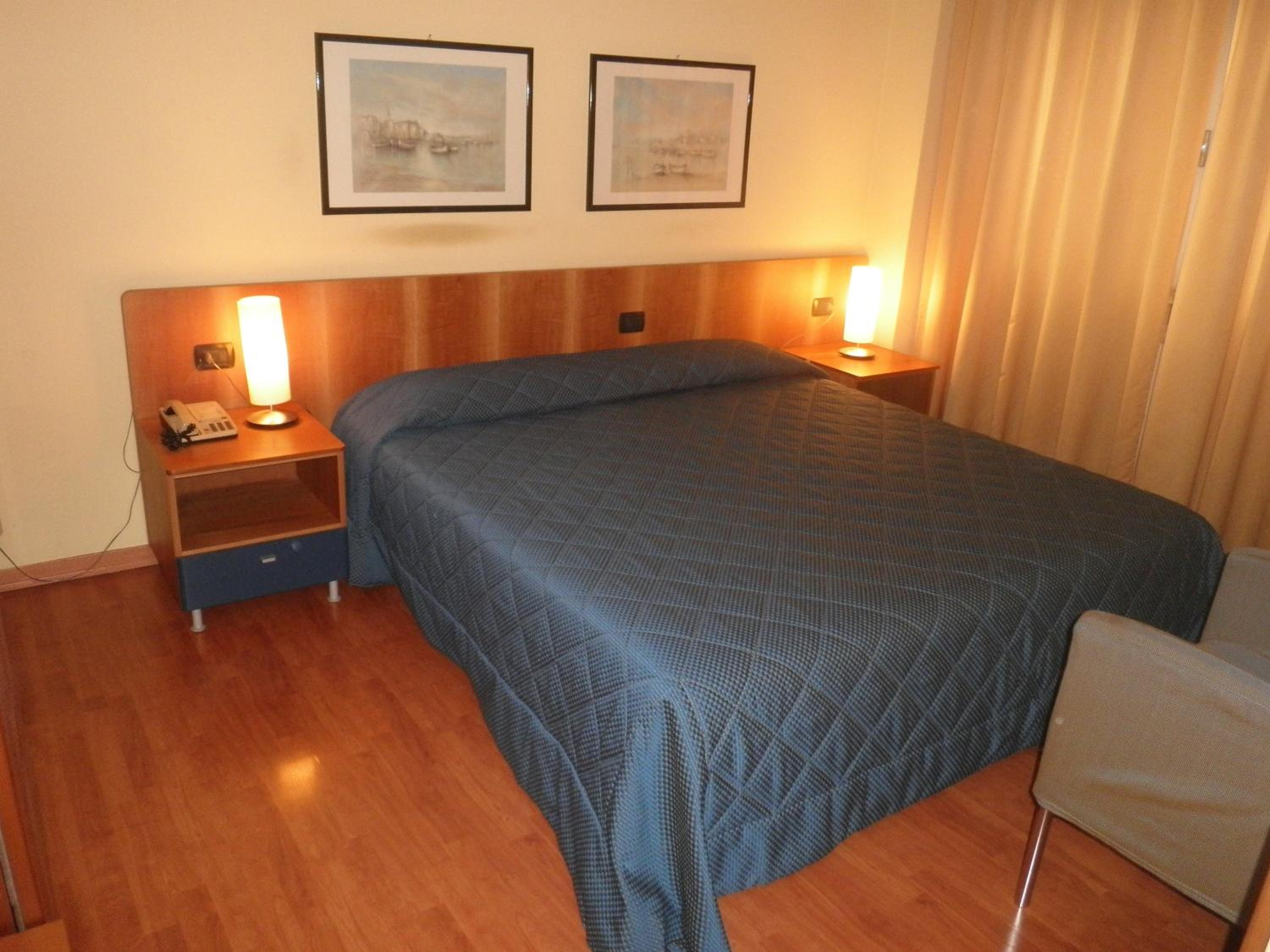 Double or Twin Room - Photo 1