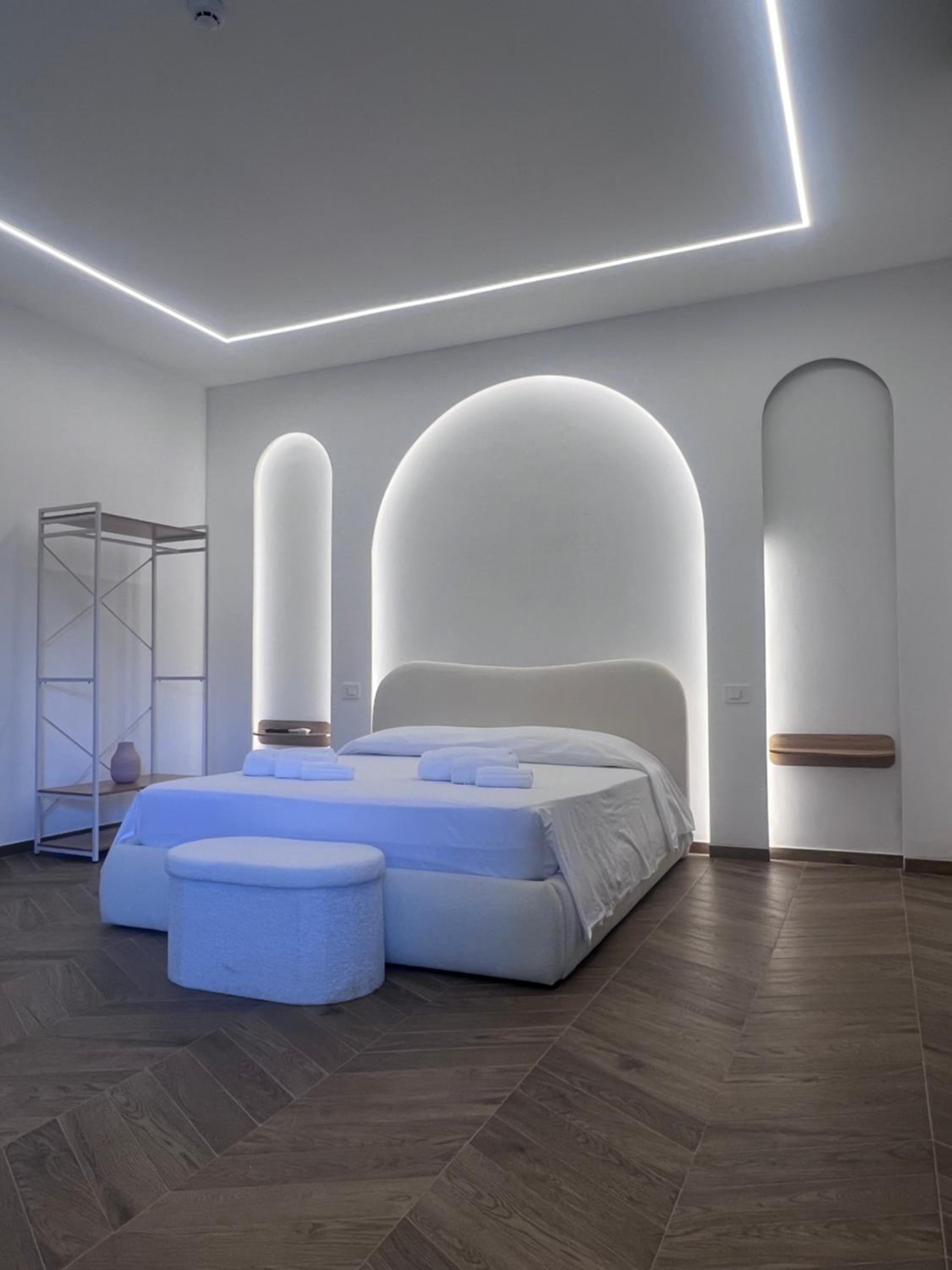 Suite with Hot Tub