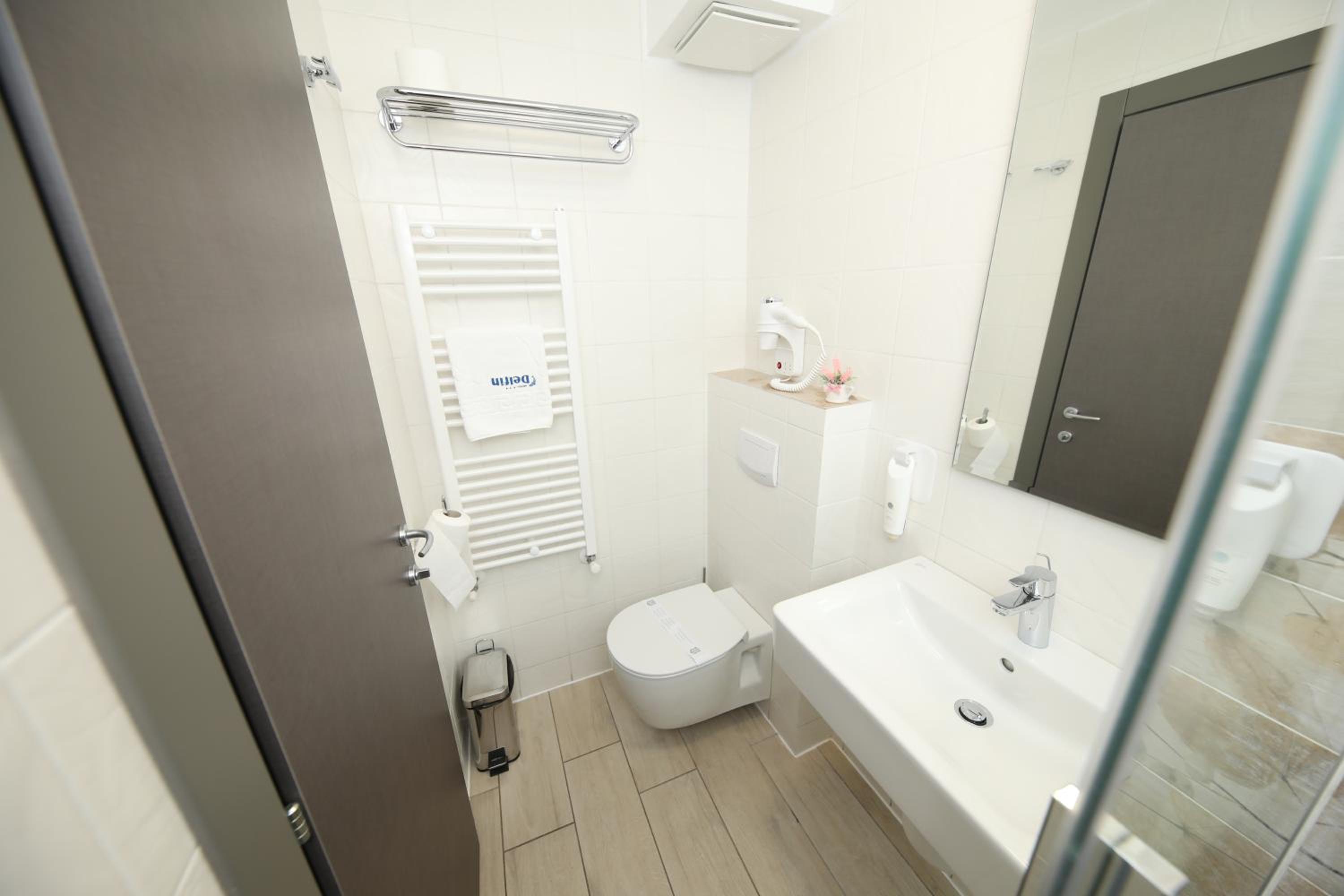 Deluxe Double Room with Garden View without balcony - Photo 6