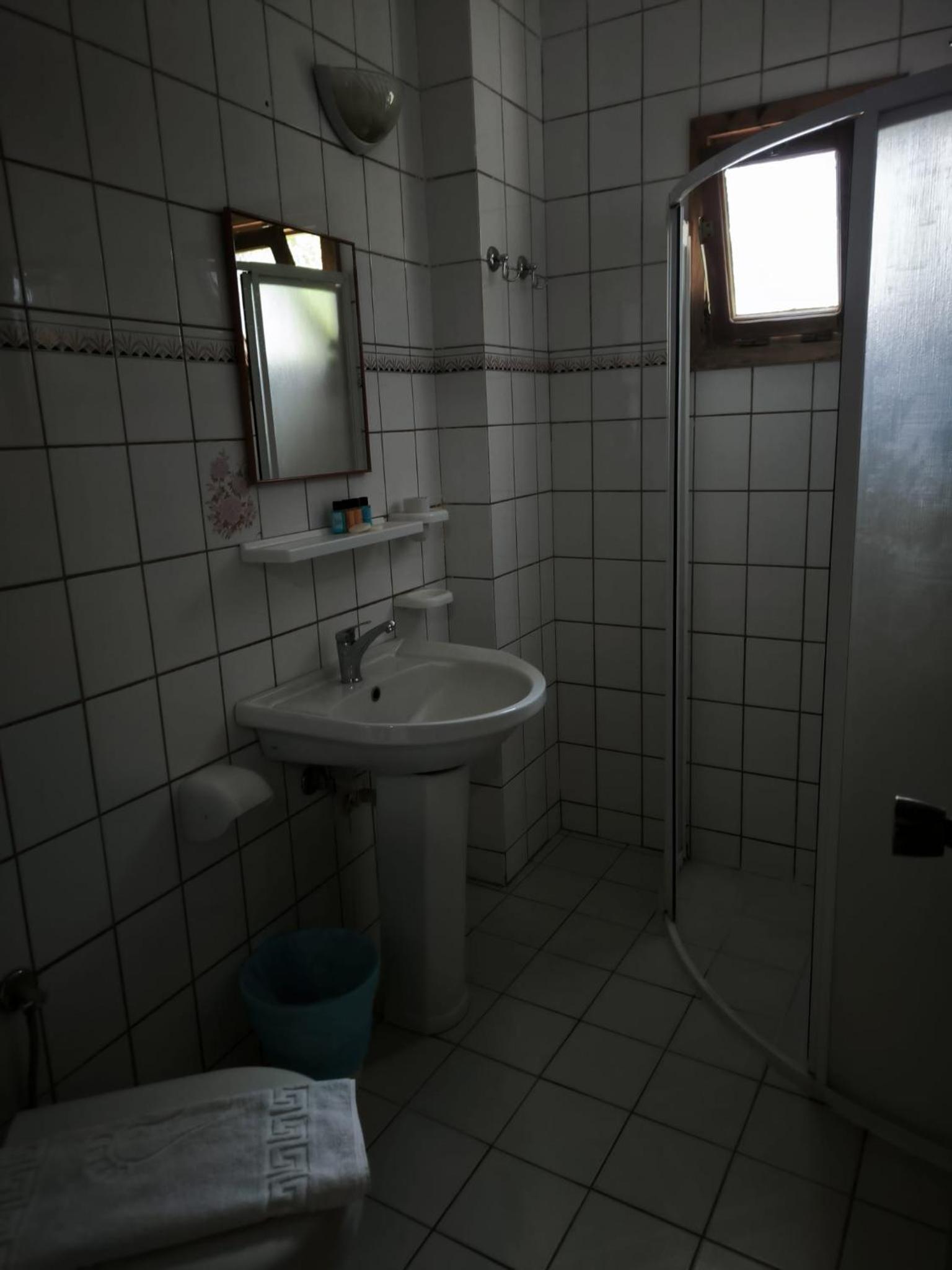 Standard Double or Twin Room photo 2