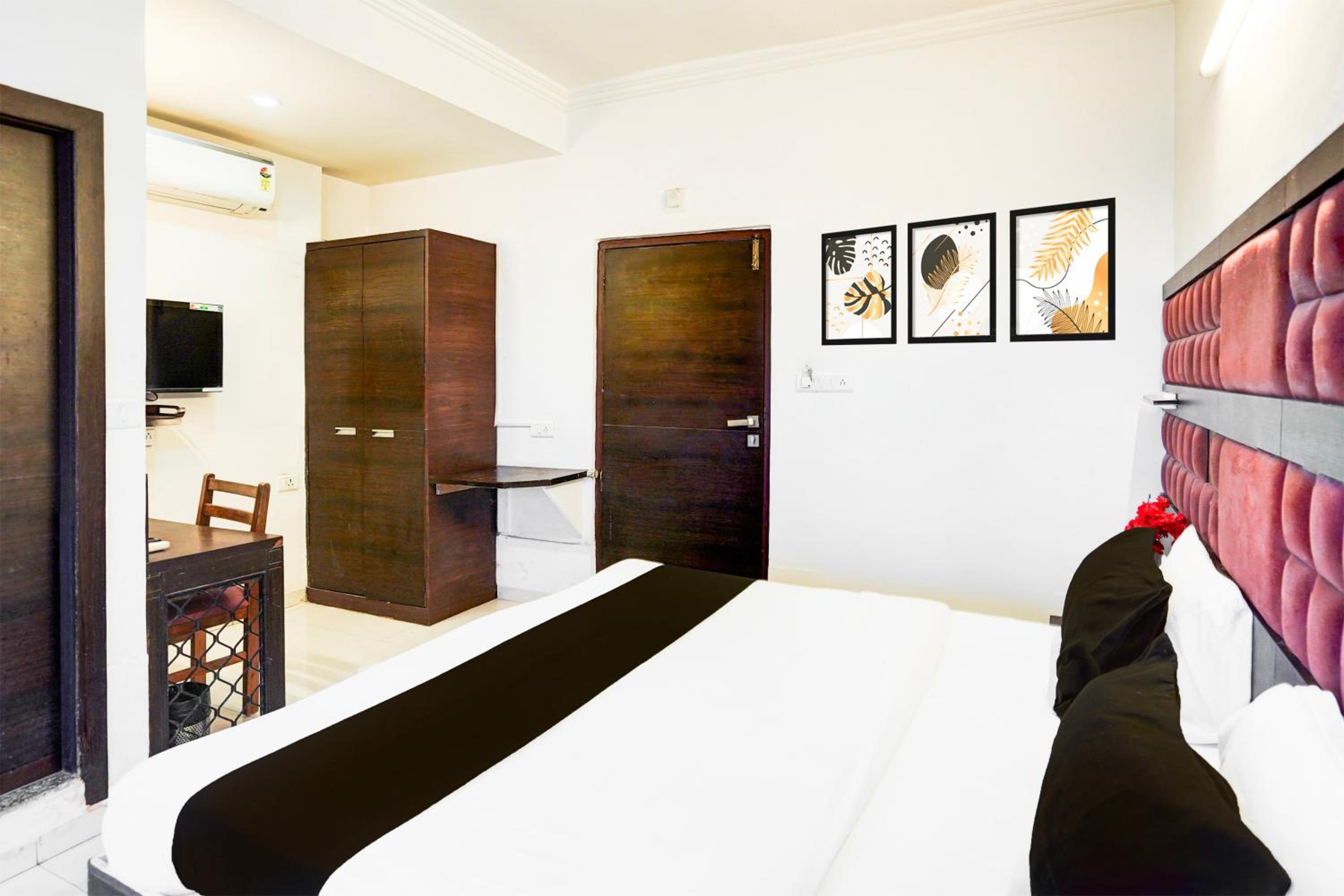 Deluxe Double Room photo 1