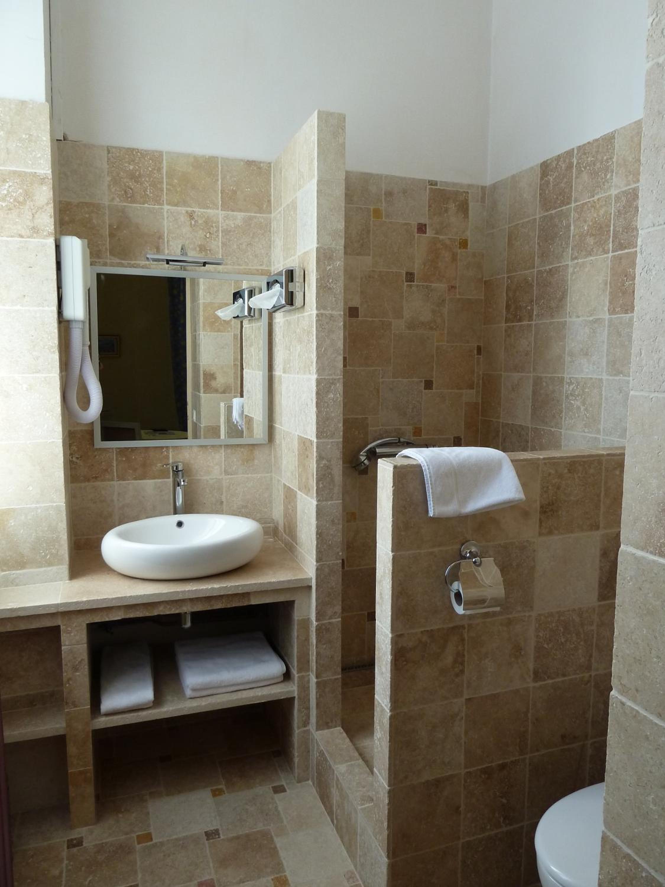 Superior Double Room - Photo 2