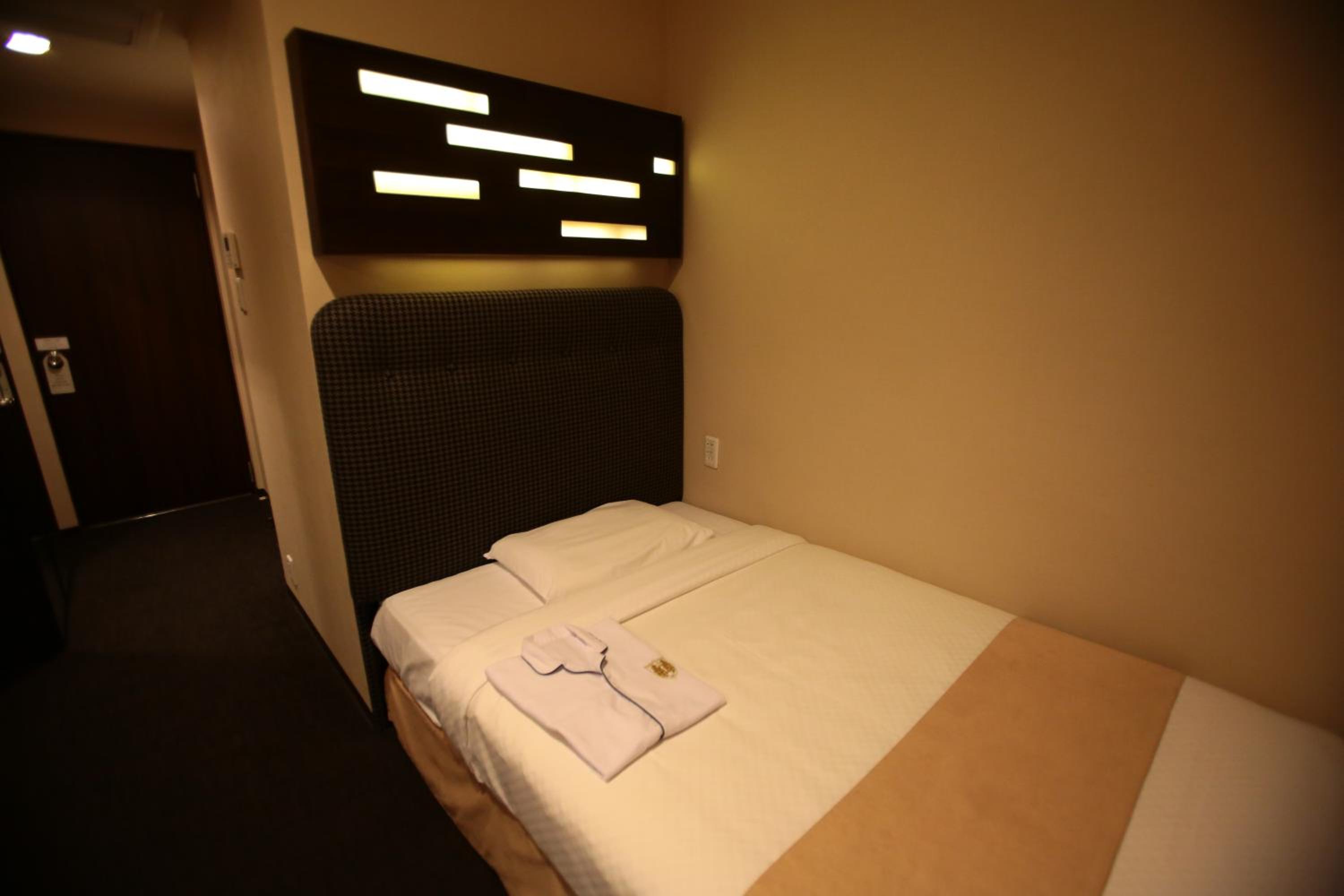 Standard Single Room with Shower - Smoking photo 3