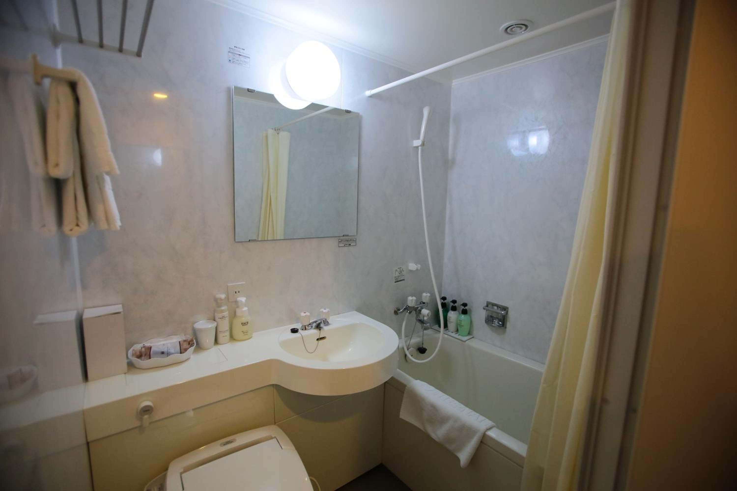 Standard Single Room - Non-Smoking photo 2