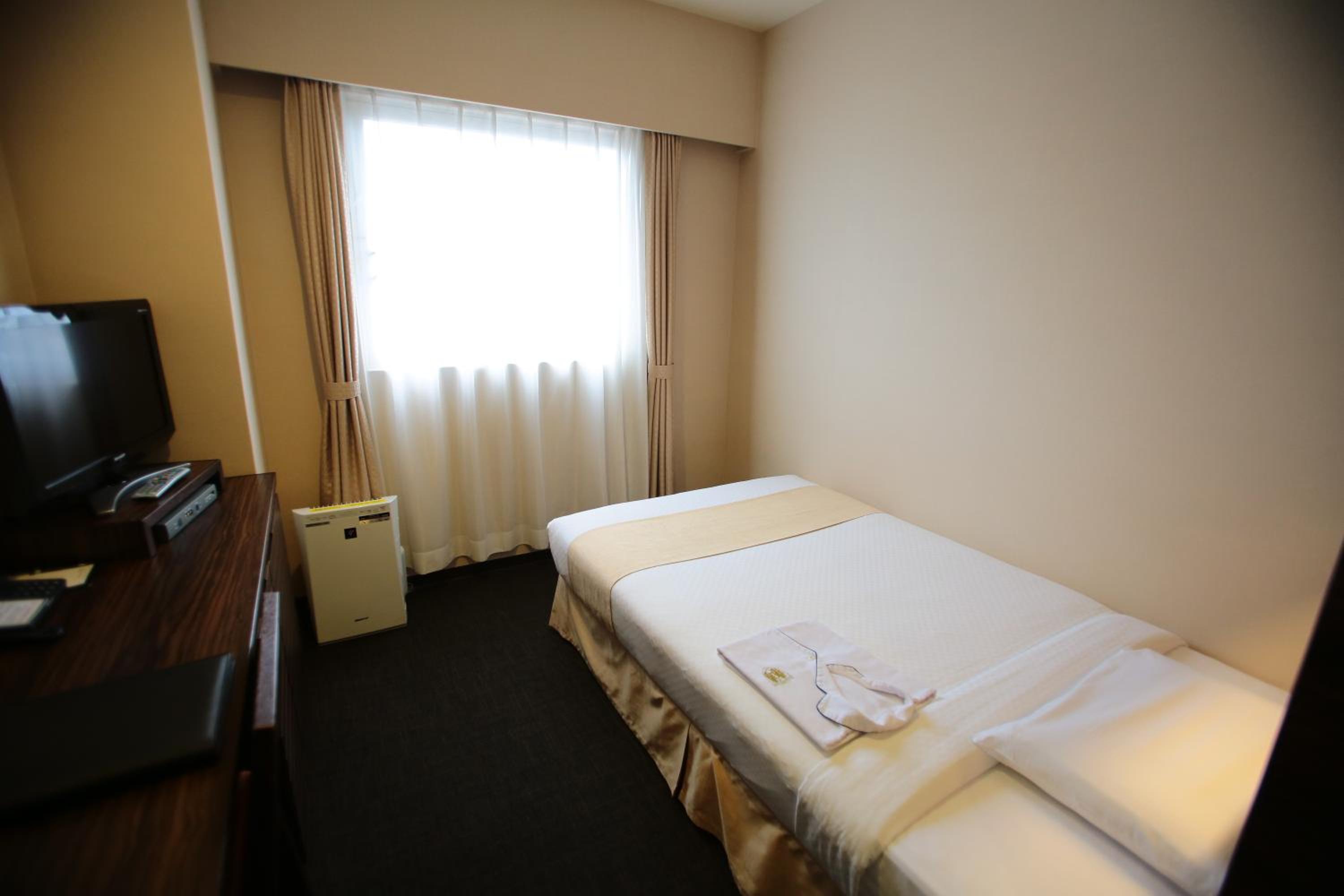 Standard Single Room - Non-Smoking photo 1