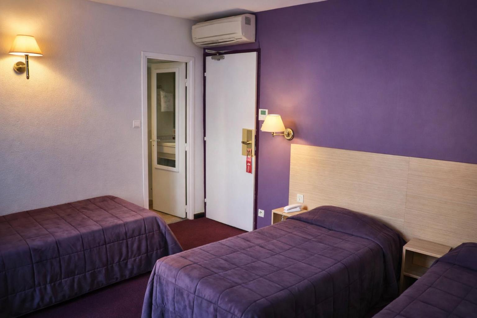 Triple Room with Air-Conditioning