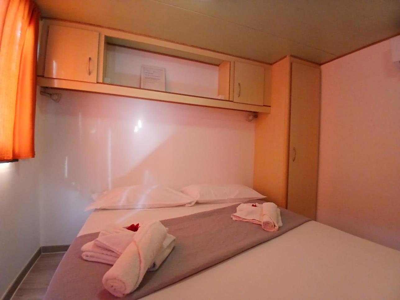 Small Double or Twin Room photo 2