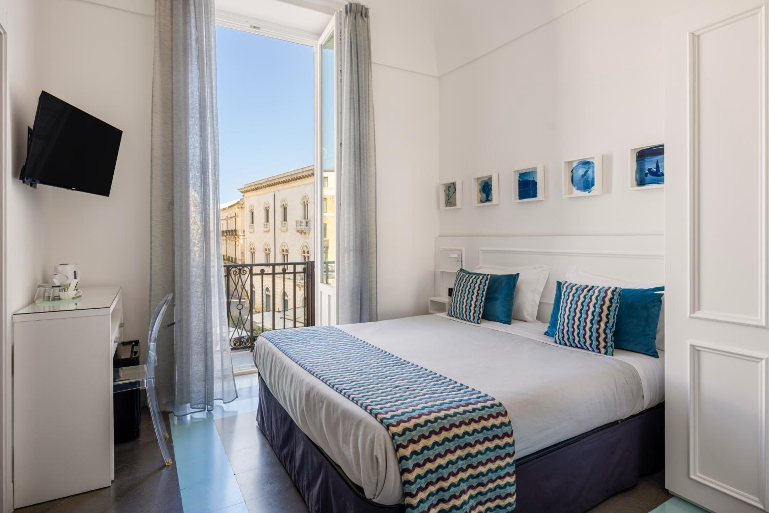 Double Room with Balcony