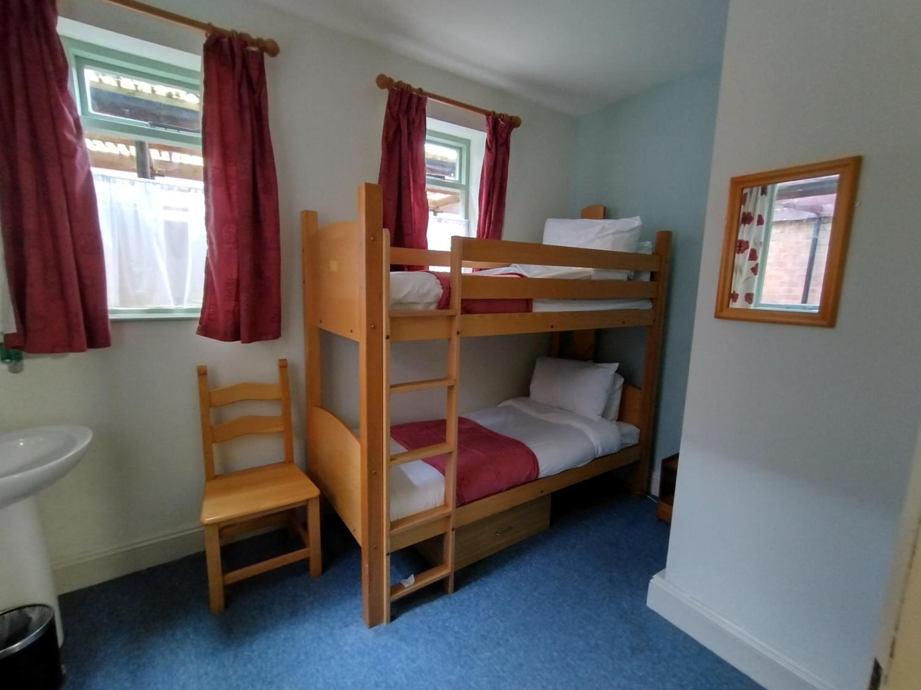 Economy Twin Room