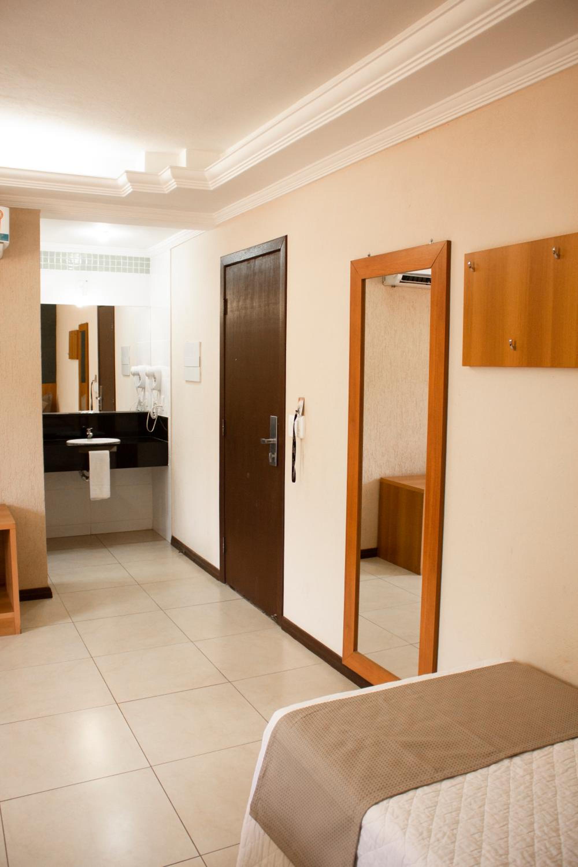 Double or Twin Room - Disability Access photo 3