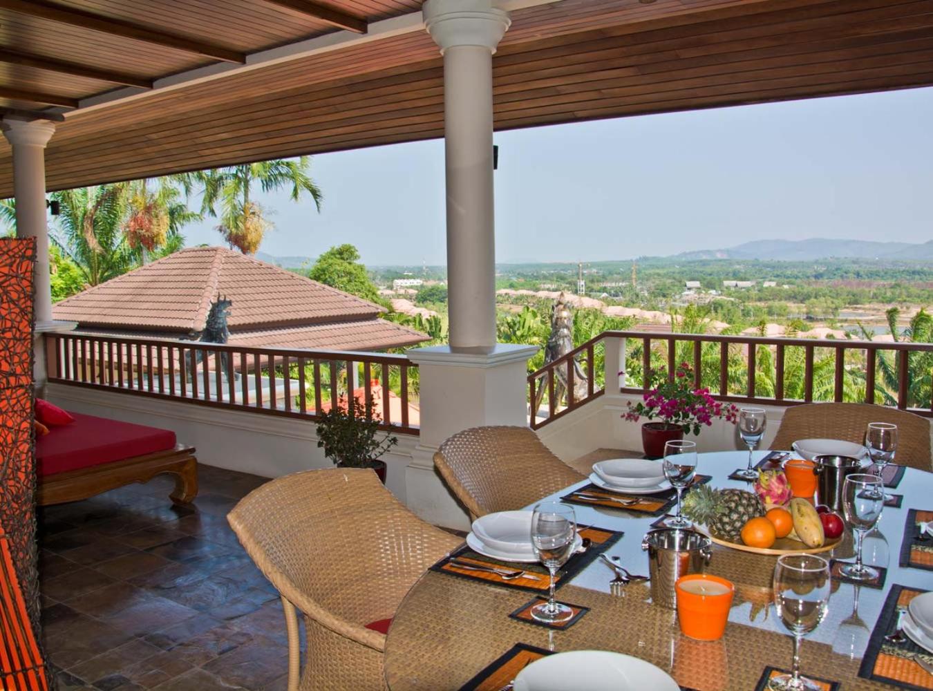 6 Bedroom Villa with Private Pool photo 2