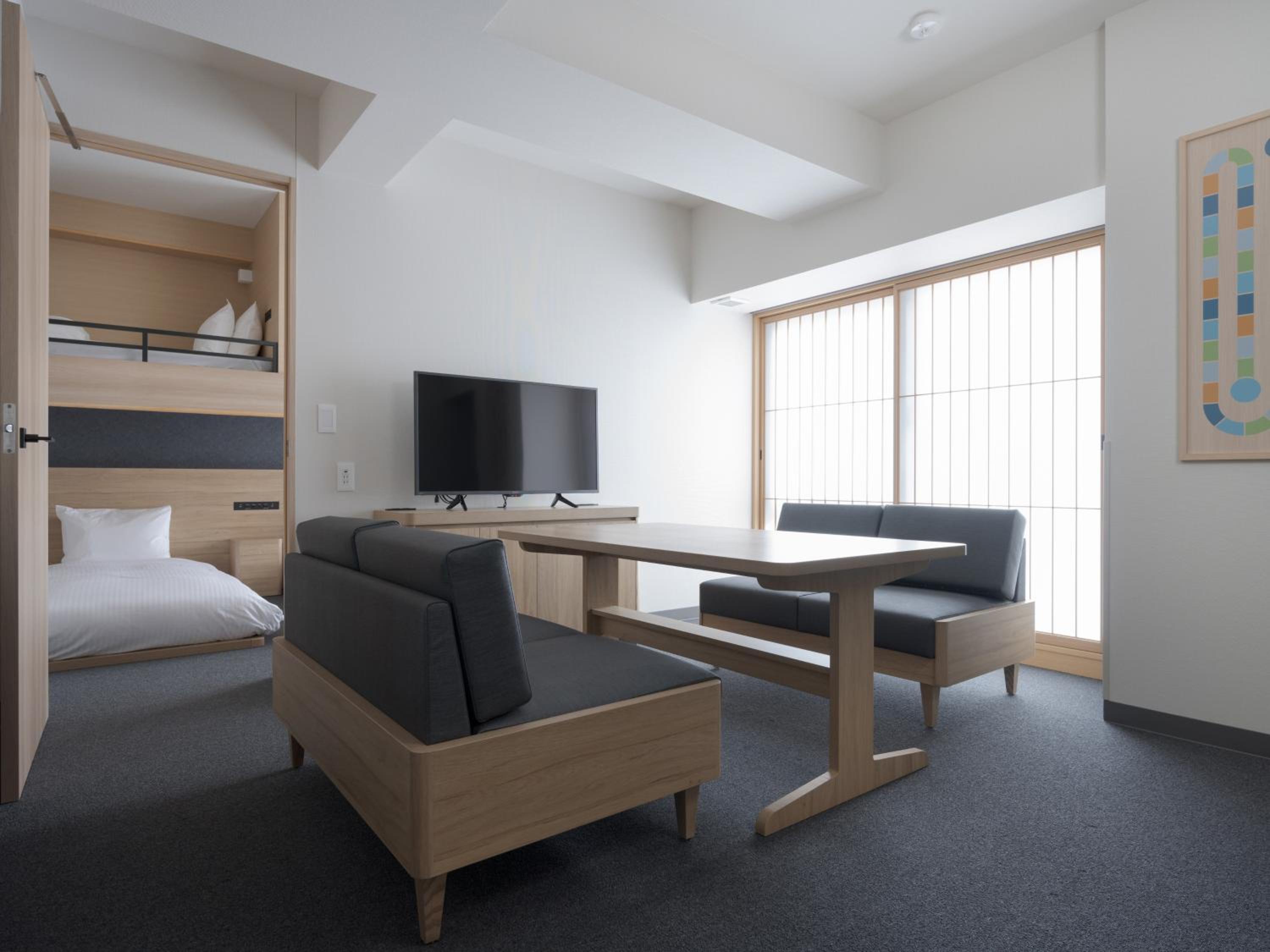 One-Bedroom Loft Bed Apartment thumbnail 5