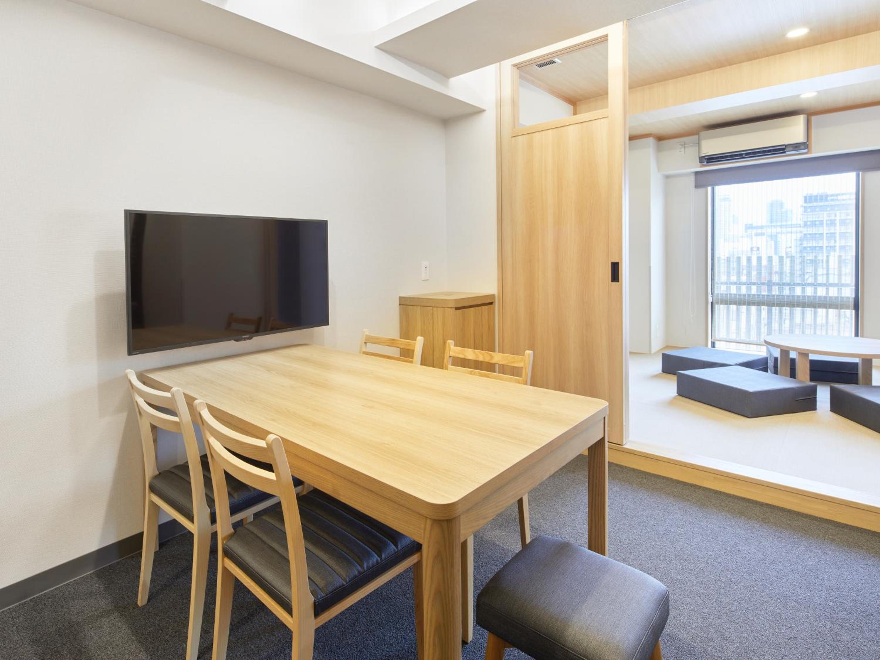 Japanese Apartment thumbnail 6