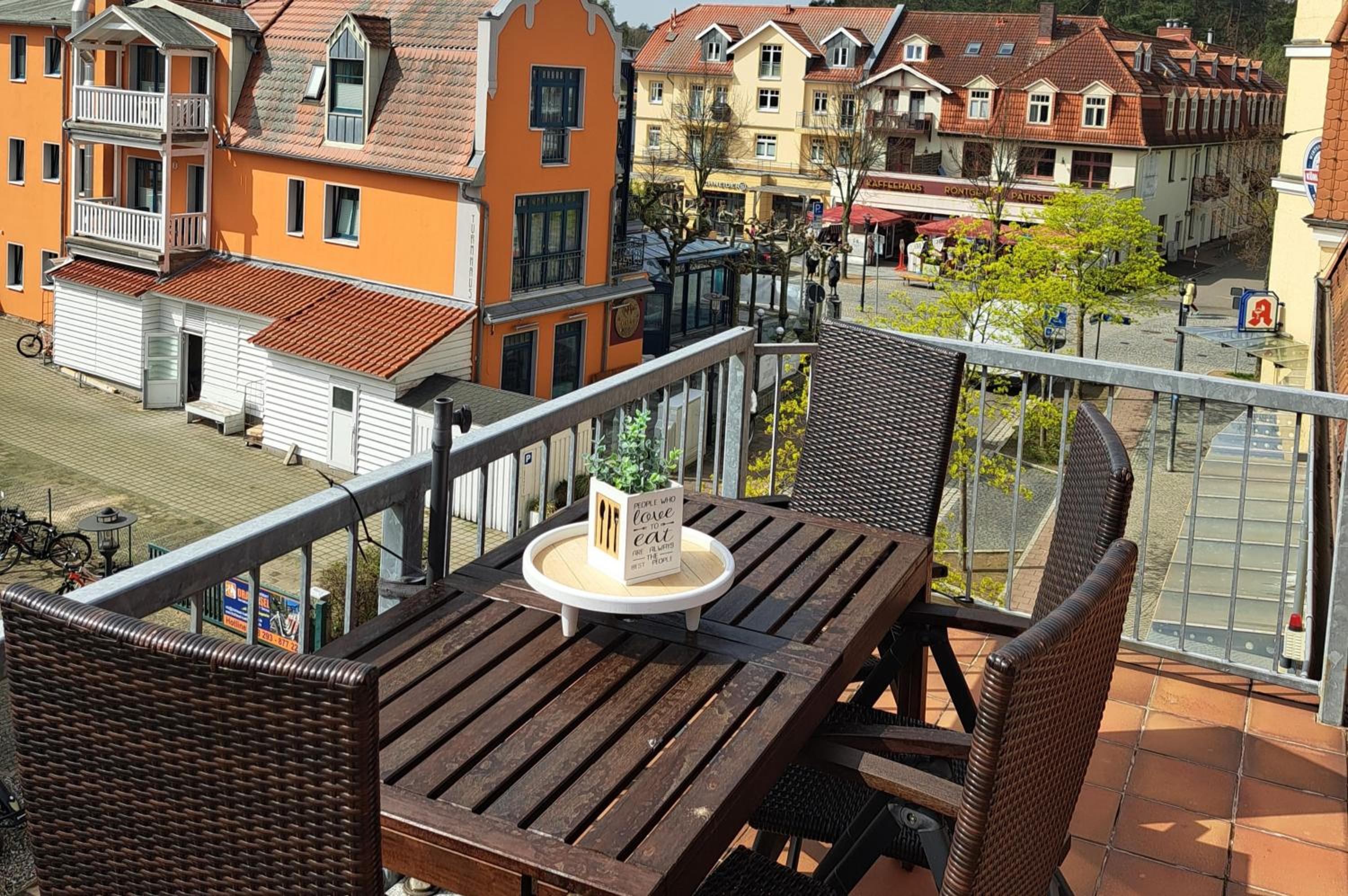 Two-Bedroom Apartment with Balcony photo 1