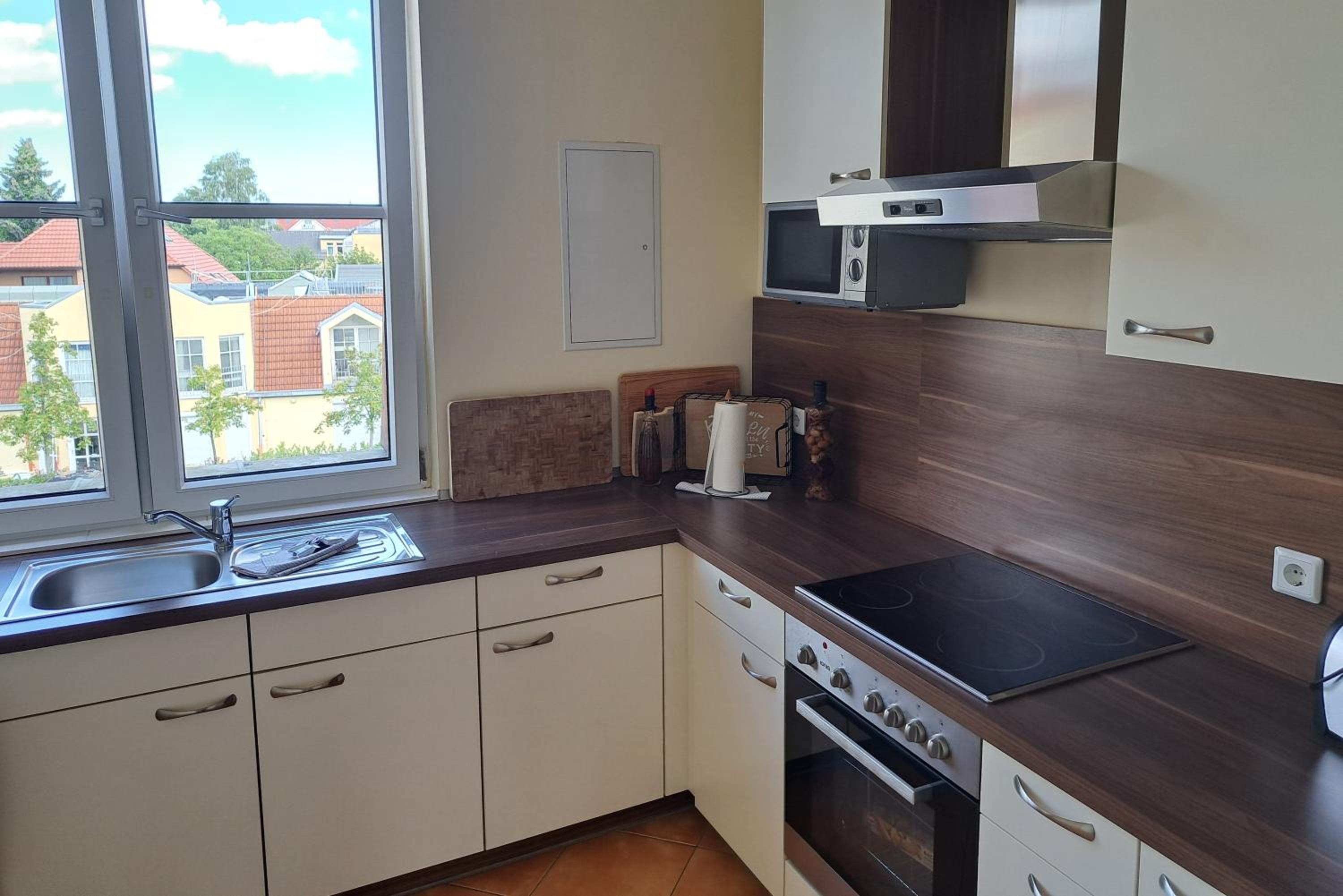 Two-Bedroom Apartment with Balcony photo 2