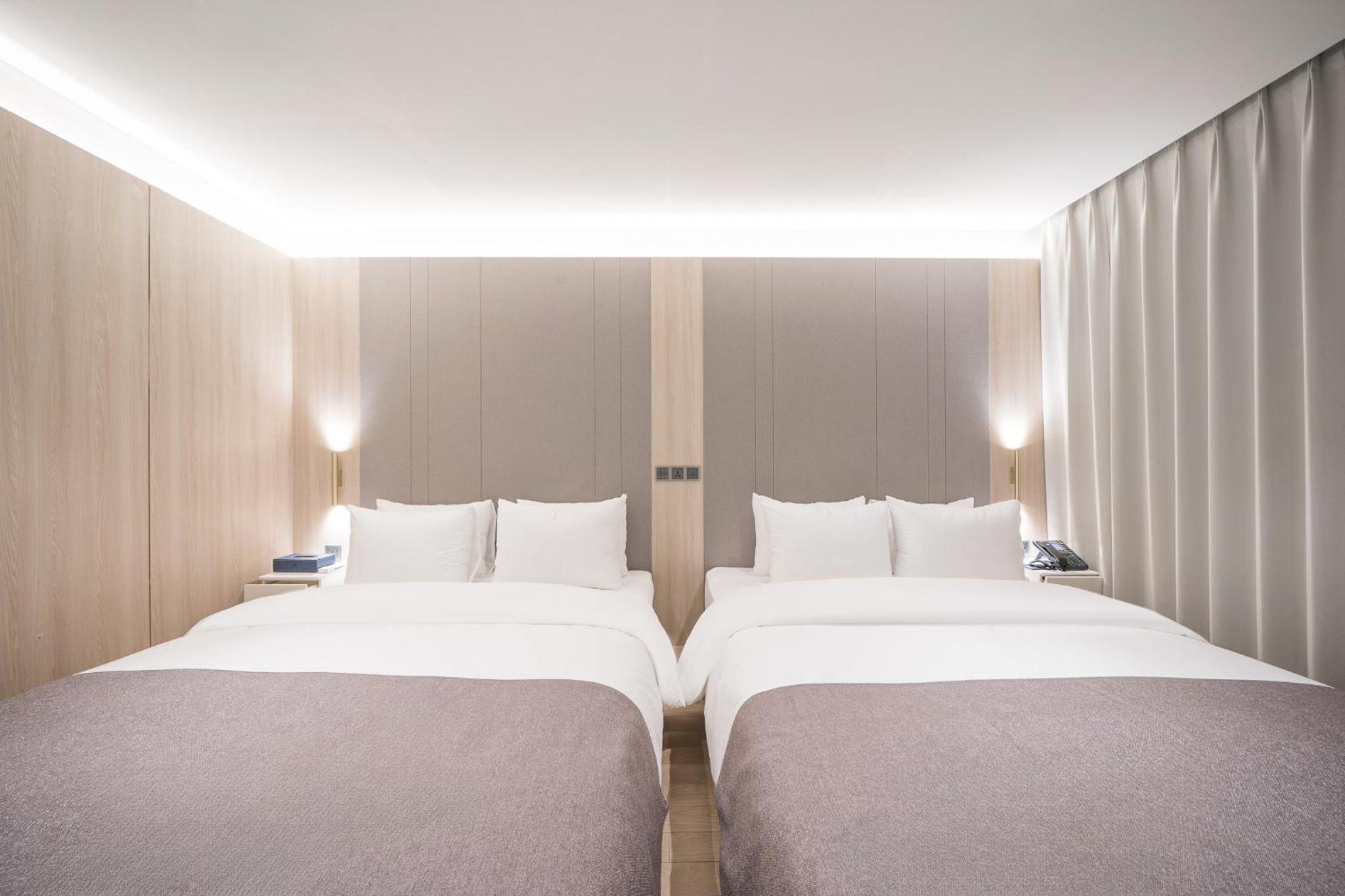 VIP Signature Twin Rooftop – No Pool Access