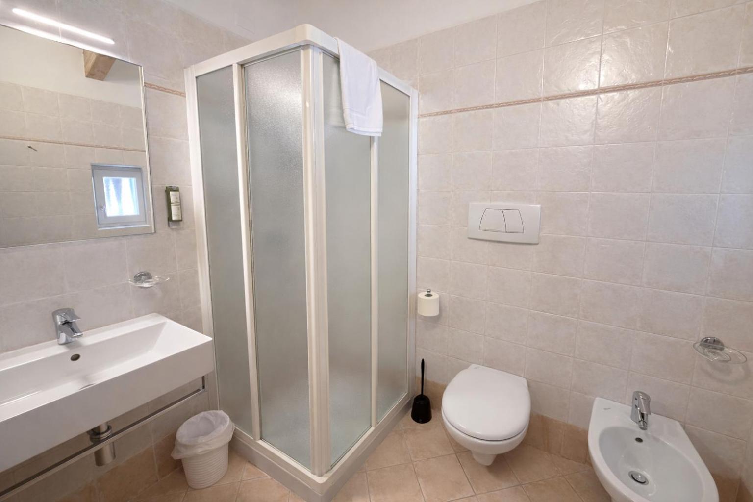 Standard Triple Room photo 1