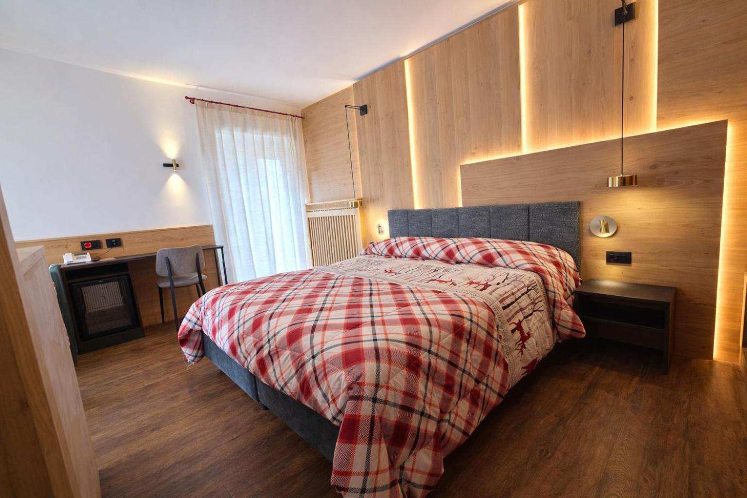 Superior Quadruple Room photo 3