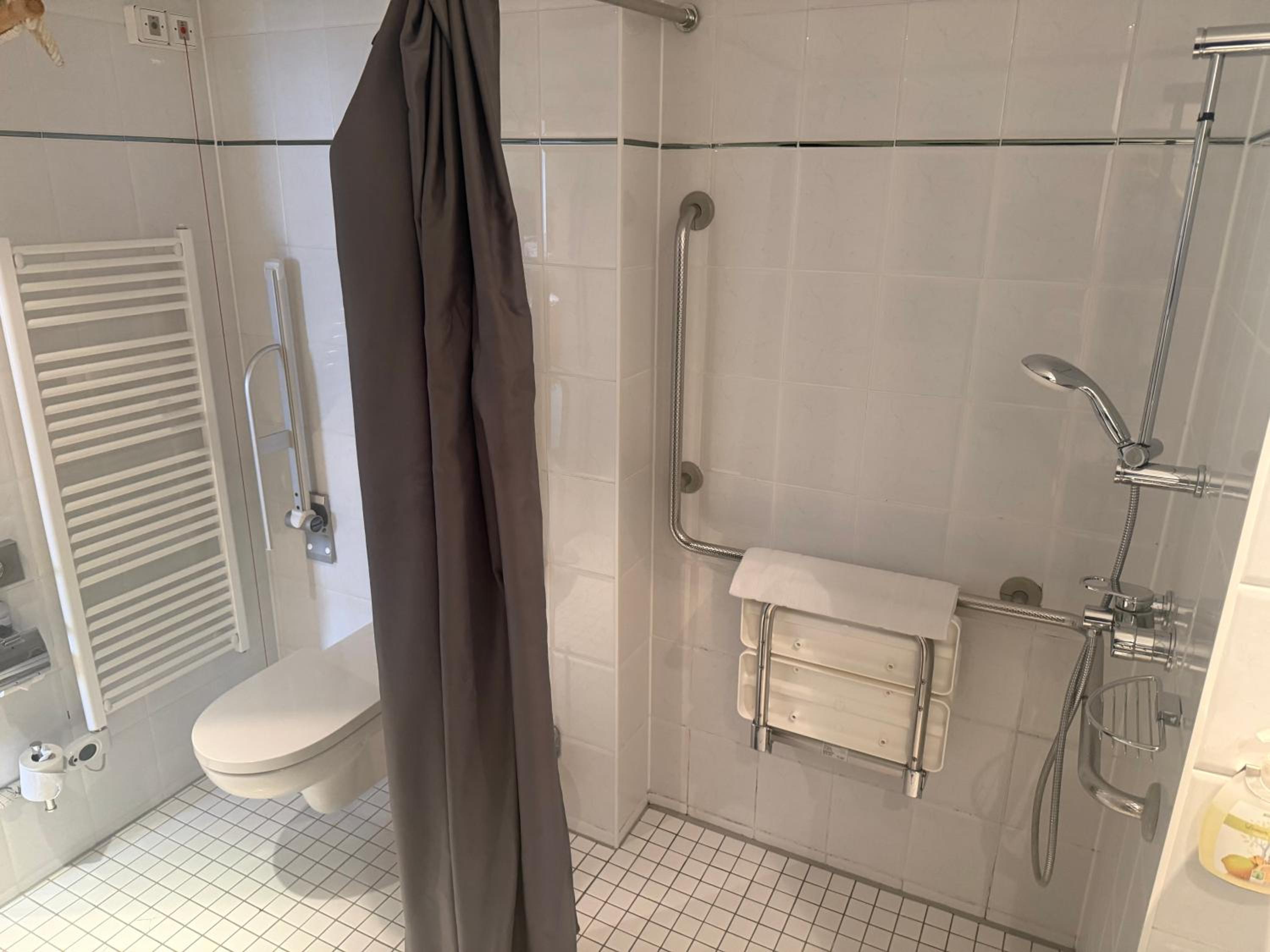 Deluxe Double Room - Disability Access