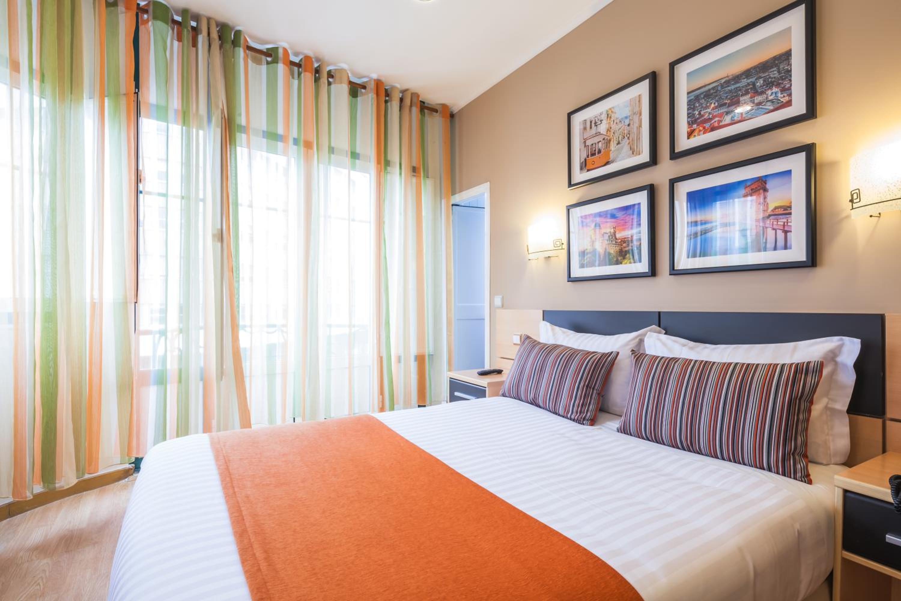 Standard Double Room - Photo 5