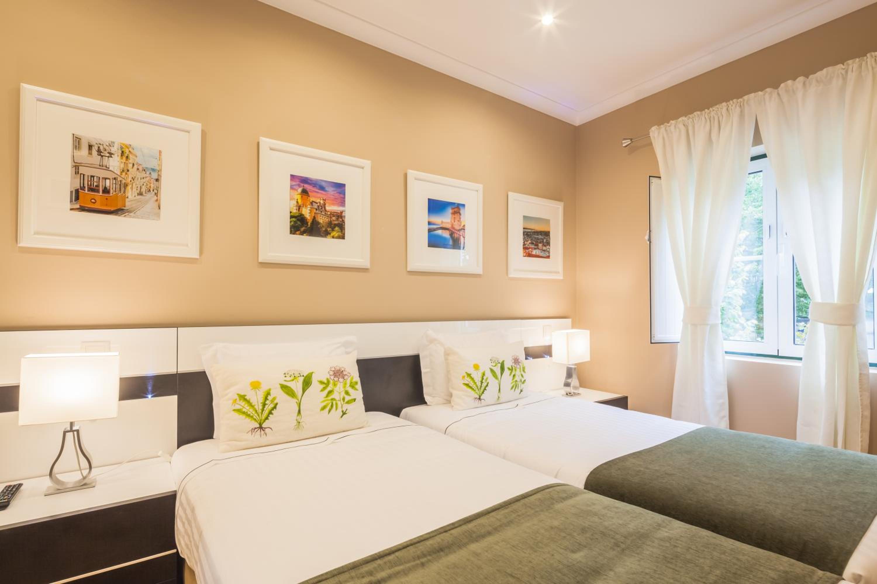Superior Twin Room photo 3