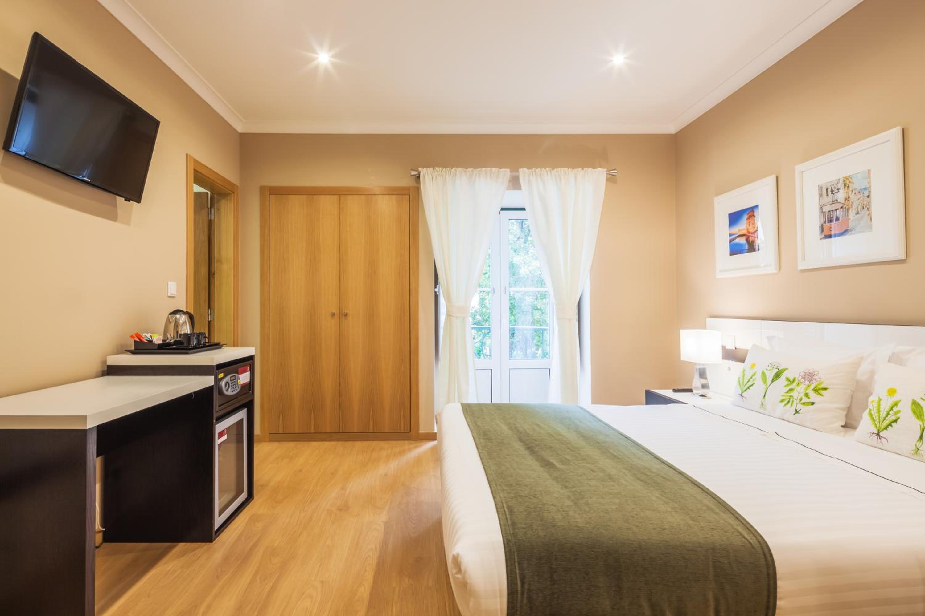 Superior Double Room - Photo 4
