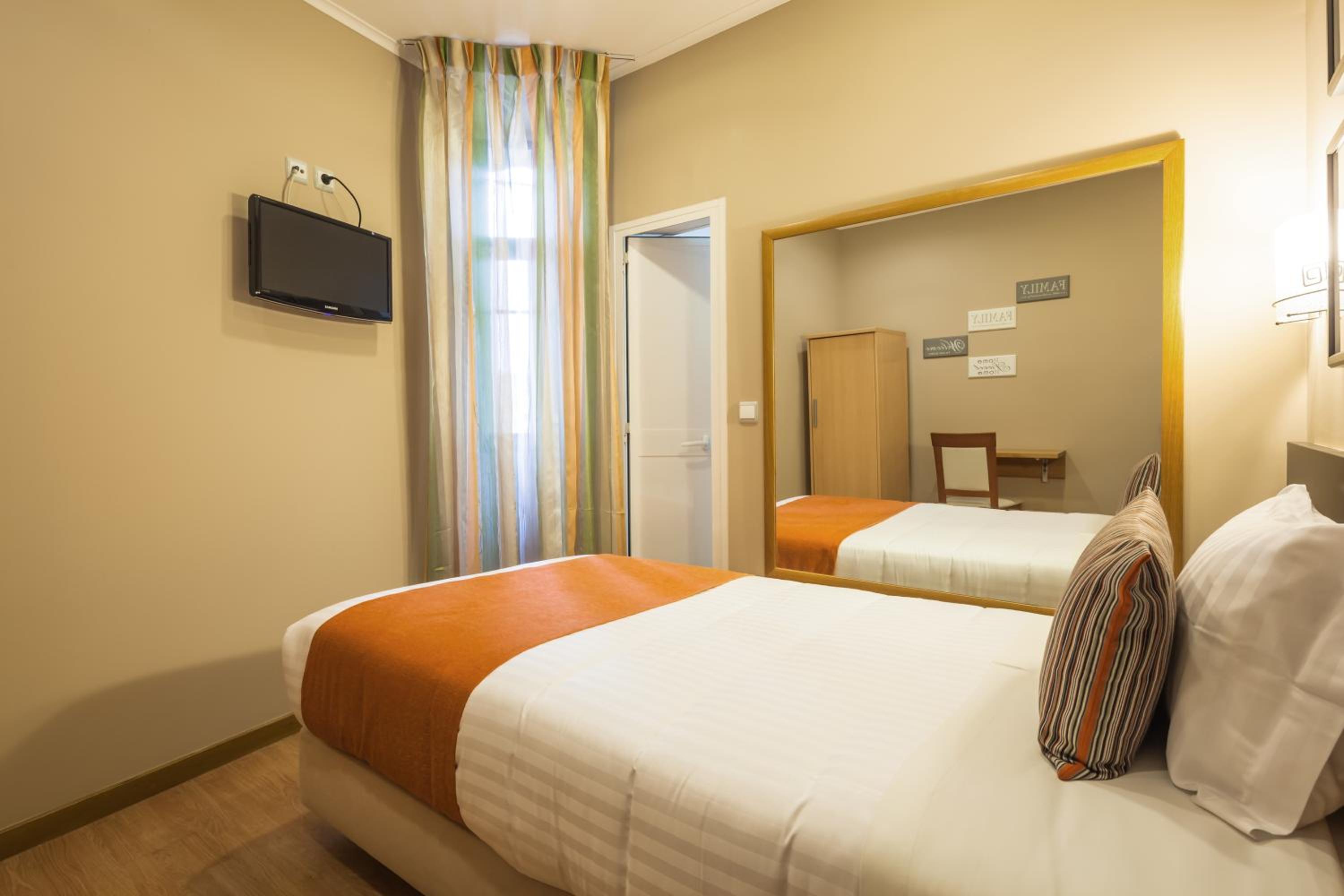 Single Room photo 3